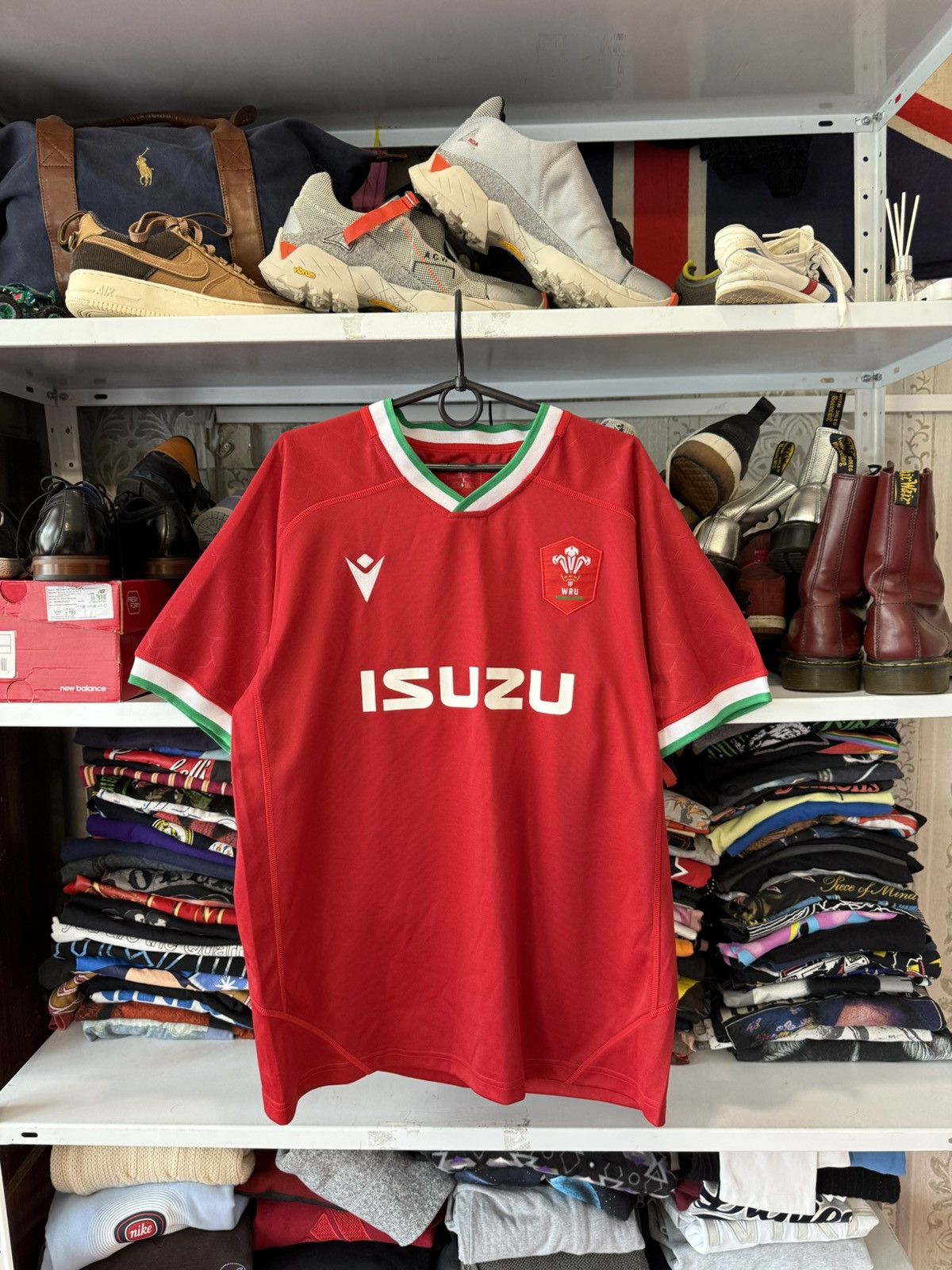 Vintage Wales Rugby Union Home Shirt 2020/2021 - Macron Jersey Red Size US L / EU 52-54 / 3 - 1 Thumbnail