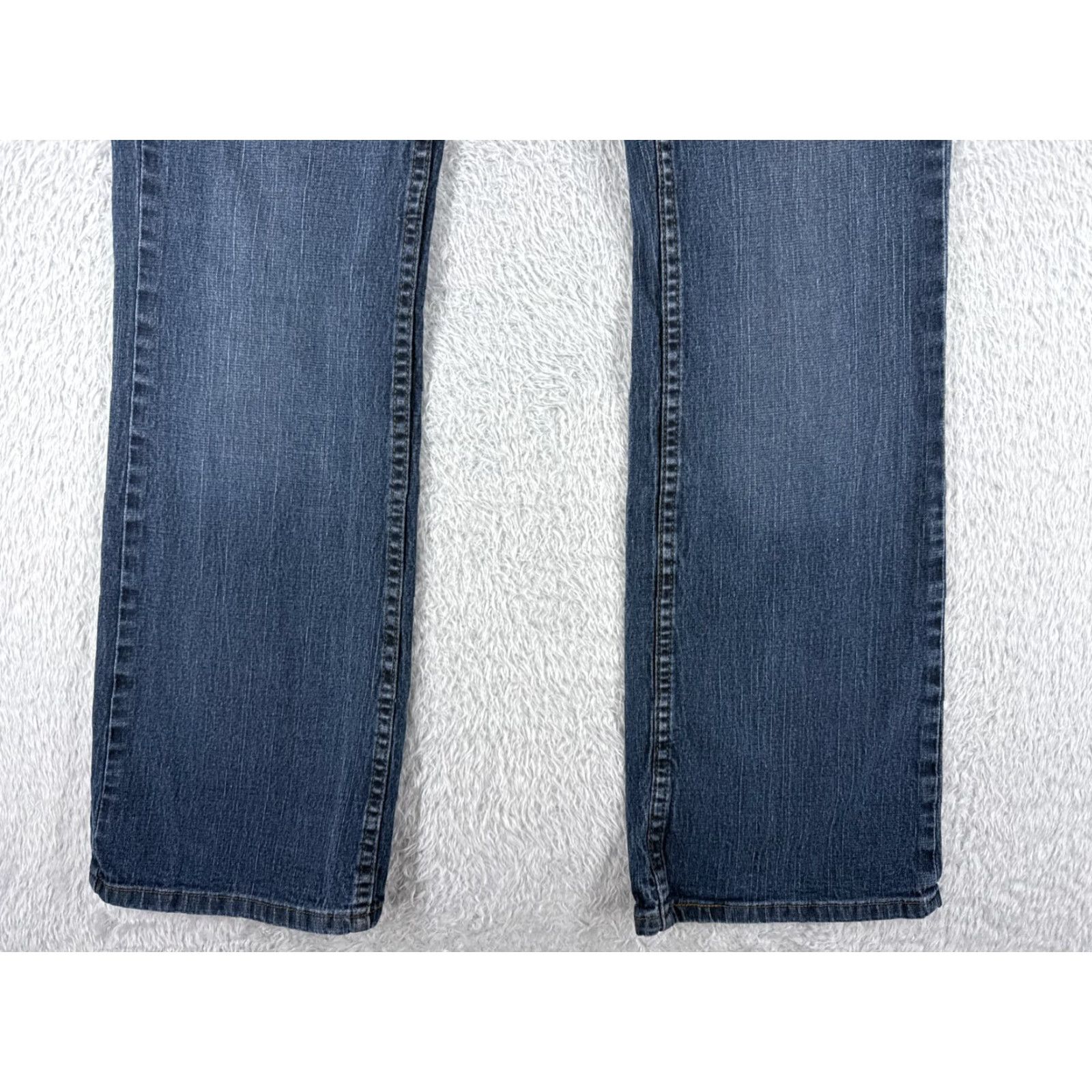 Lee Lee Jeans Womens 10 Blue Denim Bootcut Western Mid Rise 29x32 Pants Regular 5-Pocket Zipper Distressed Cotton Blend Cowboy Southwestern American Lee Size 32" / US 10 / IT 46 - 2 Thumbnail