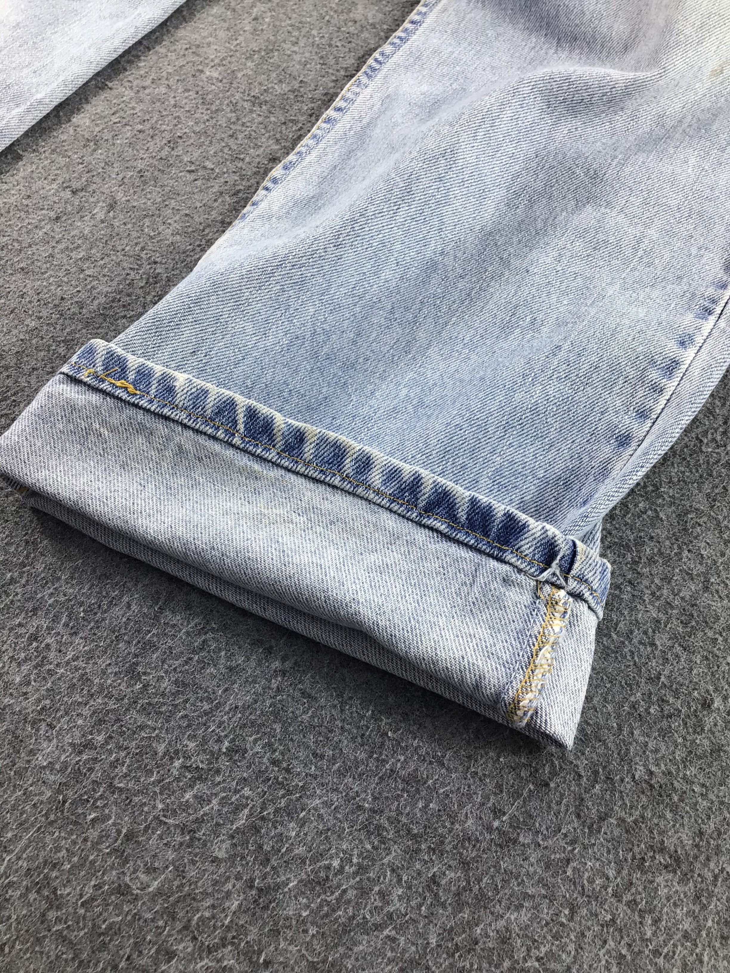 Levi's Vintage Light Wash Levis 505 Jeans-J757 Size US 35 - 7 Thumbnail
