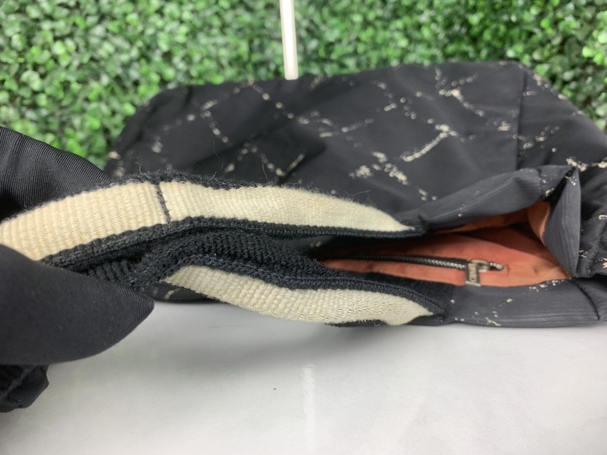 Chanel Authentic Vintage Chanel Black Nylon Tote Bag Size ONE SIZE - 11 Thumbnail