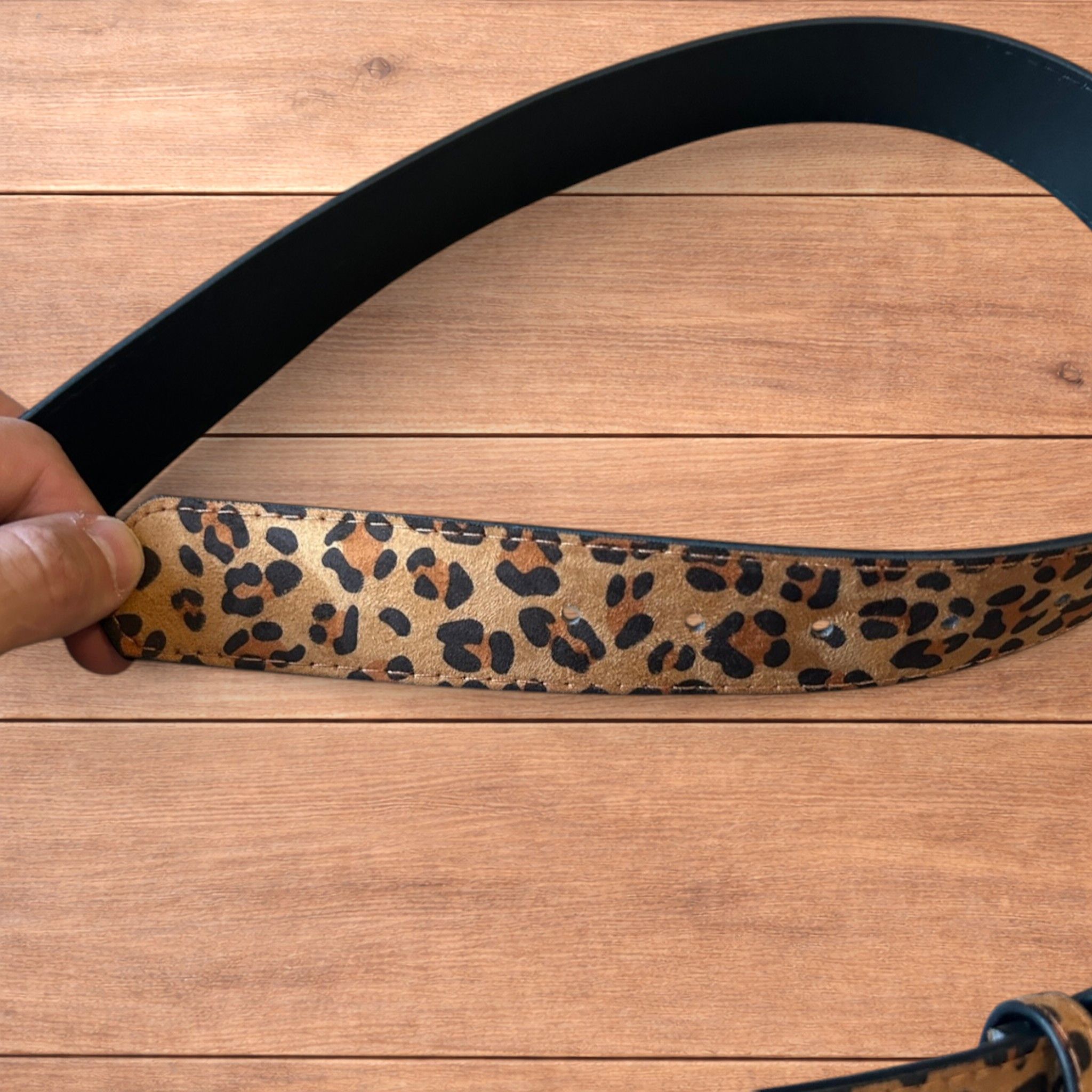 Japanese Brand Faux leather western leopard cowboy belt with bronze trim. Size ONE SIZE - 3 Thumbnail