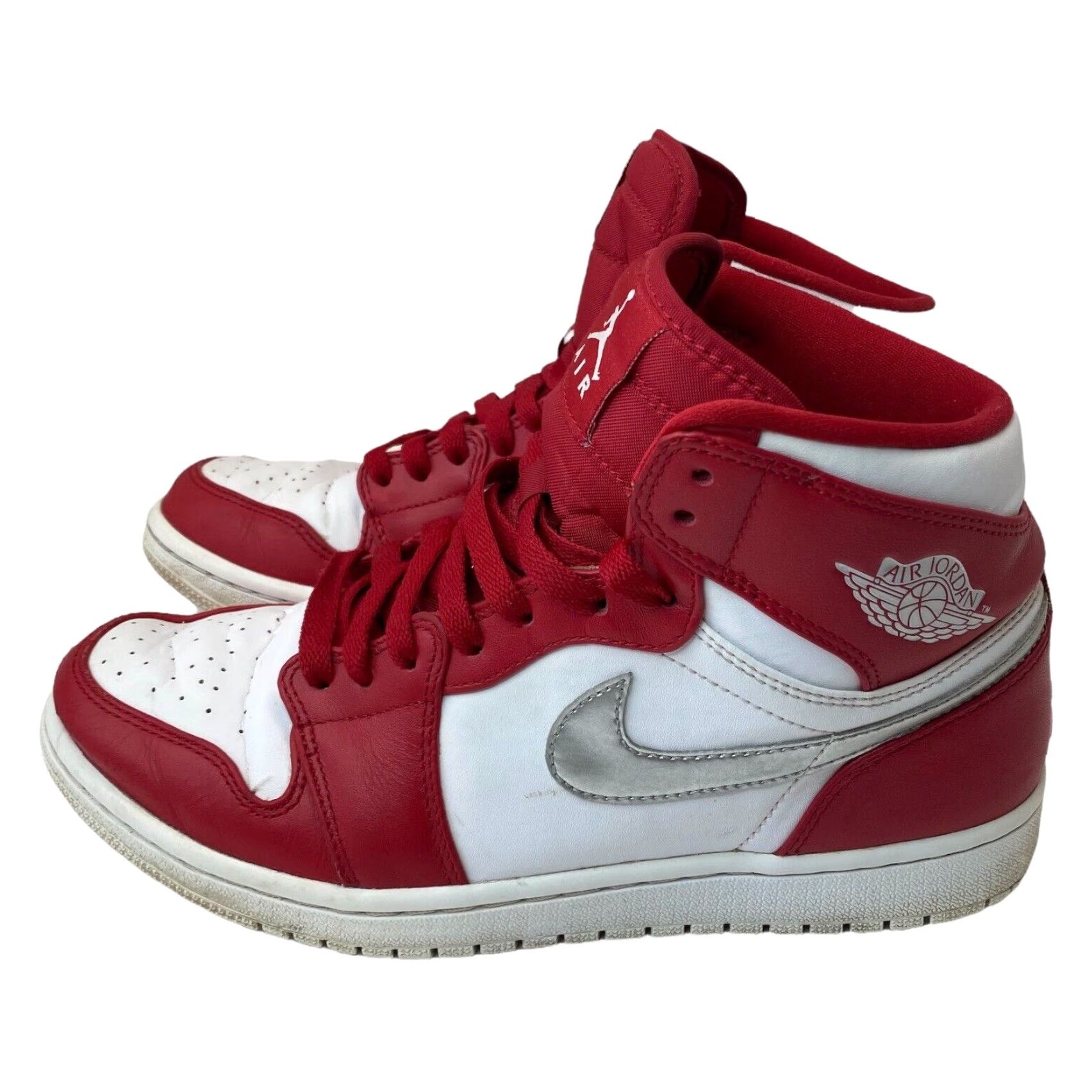 Jordan Brand NIKE AIR JORDAN 1 RETRO HIGH SNEAKER MEN'S SIZE 8.5 RED SILVER 2016 Size US 8.5 / IT 38.5 - 3 Thumbnail