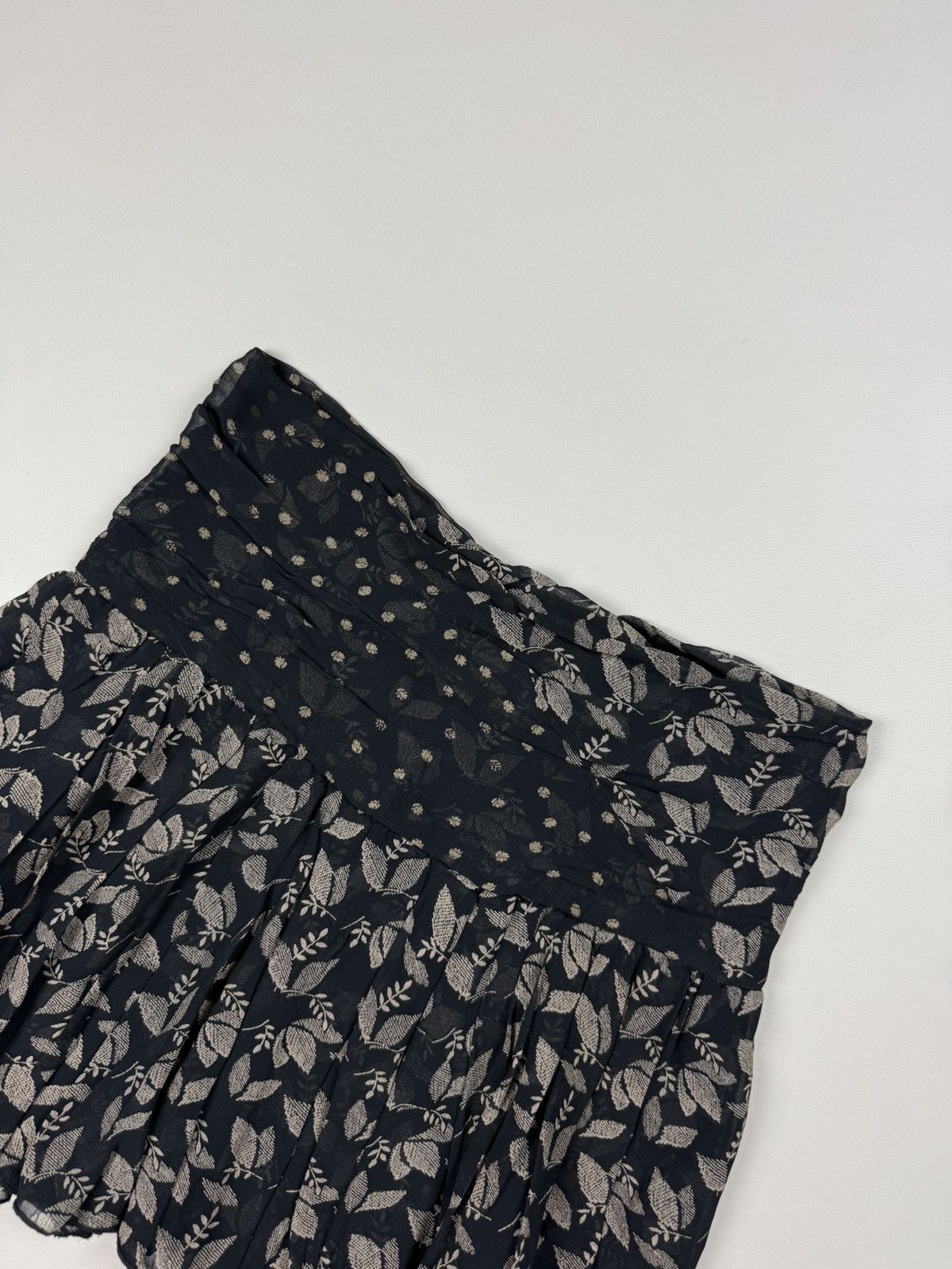 Isabel Marant Etoile Isabel Marant Etoile Floral Pattern Viscose Mini Skirt Size 26" / US 2 / IT 38 - 4 Thumbnail