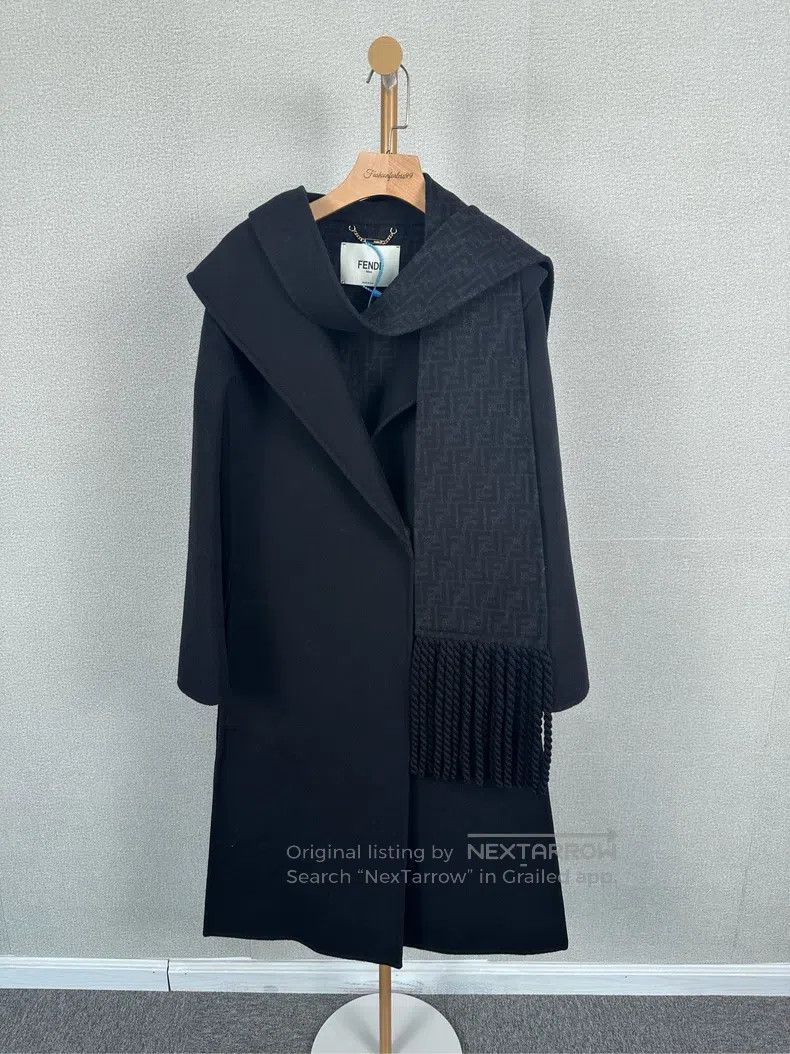 Fendi Fendi Black long coat Size XXS / US 00 / IT 34 - 1 Thumbnail