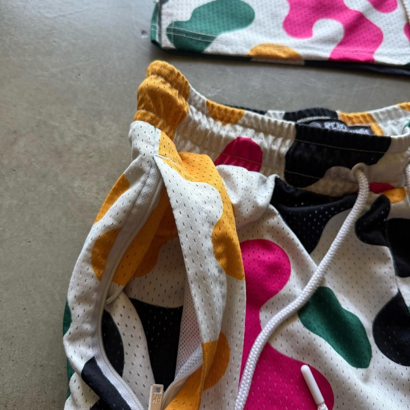 Other Rebel Minds / Printed Shirt Shorts Set / ivory multi Size US M / EU 48-50 / 2 - 12 Thumbnail
