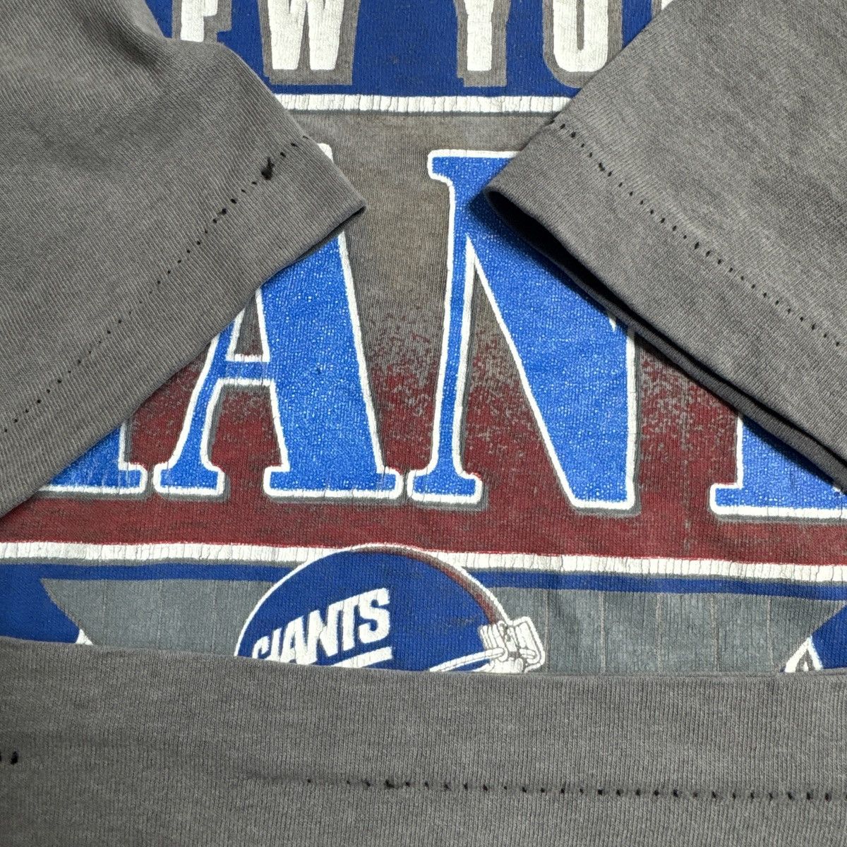 NFL 90s New York Giants NY NFL Football Sun Faded Distressed tee Size US XL / EU 56 / 4 - 4 Thumbnail