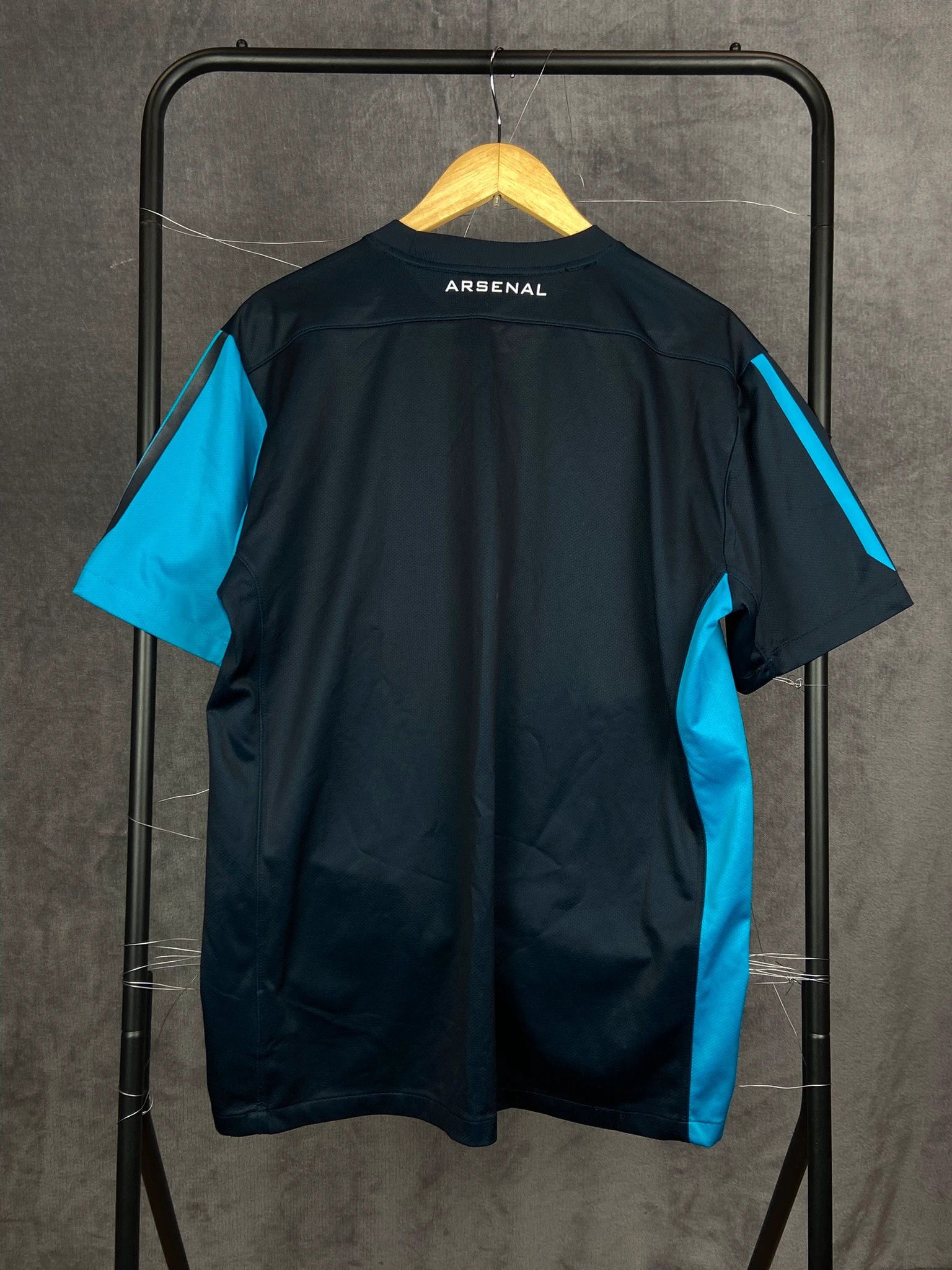 Nike Arsenal Black Blue T-Shirt L Football Vintage Size US L / EU 52-54 / 3 - 8 Thumbnail