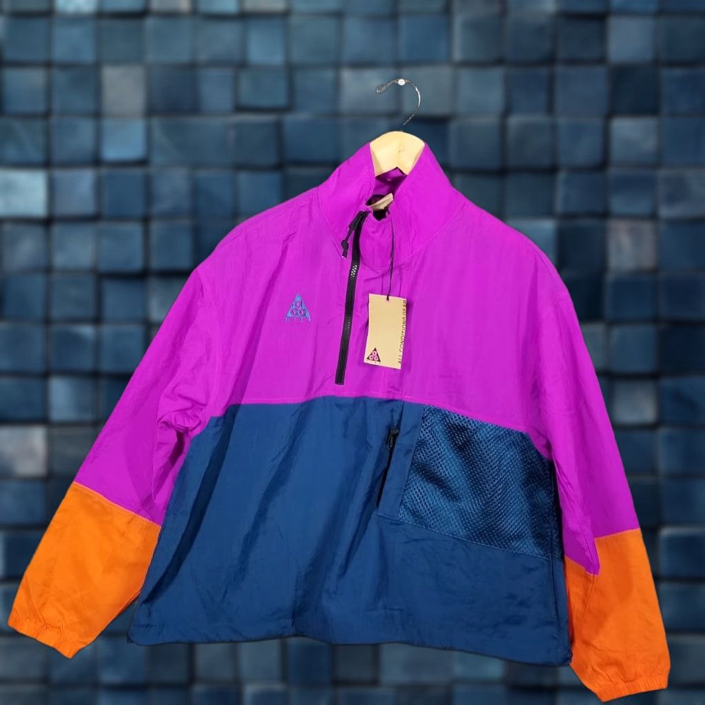 Nike ACG VINTAGE Nike Womens M ACG NRG Packable Anorak Jacket BQ3615-551 Vivid Purple/blue Force Size M / US 6-8 / IT 42-44 - 1 Thumbnail