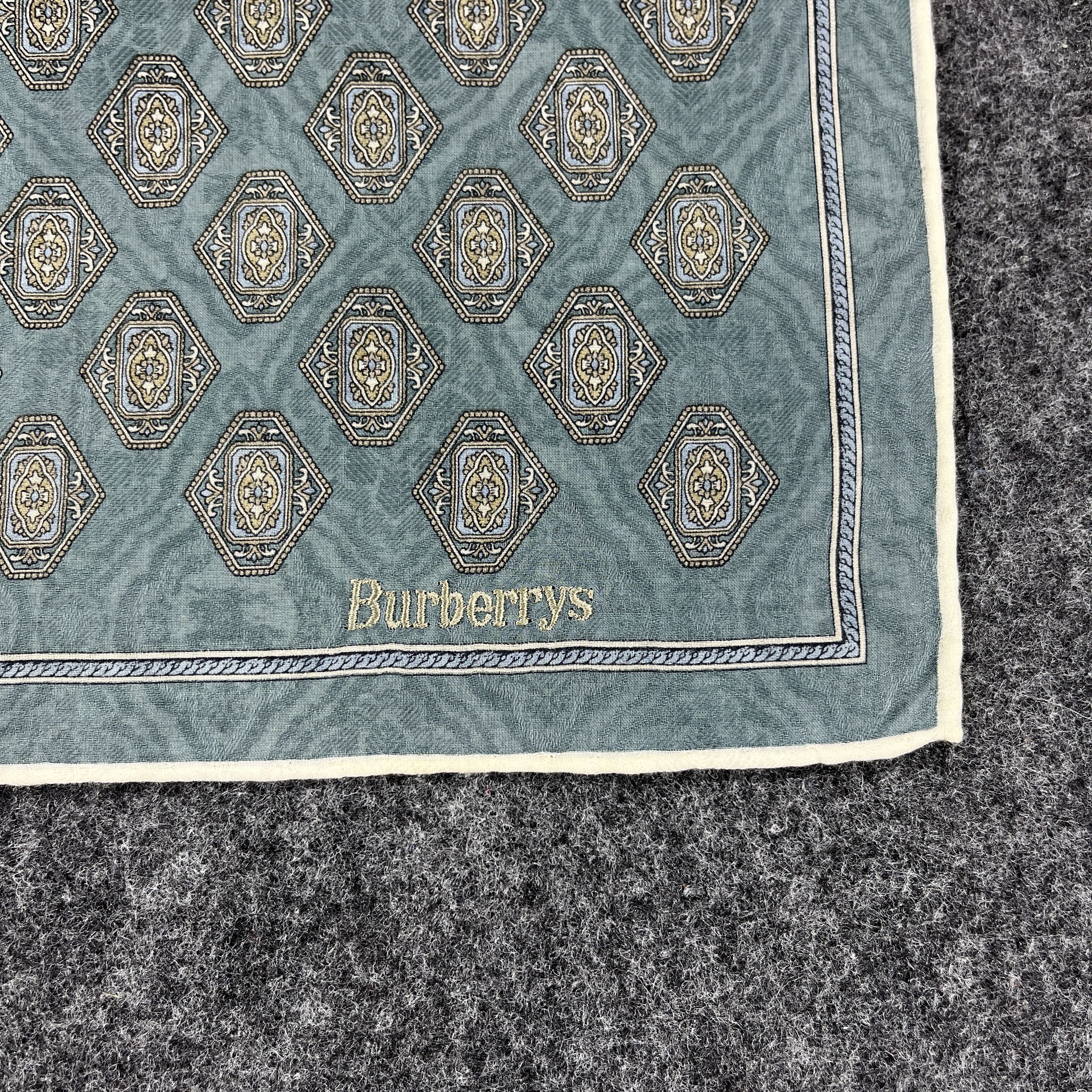 Burberry × Vintage Burberry Handkerchief / Bandana / Neckerchief B272 Size ONE SIZE - 3 Thumbnail