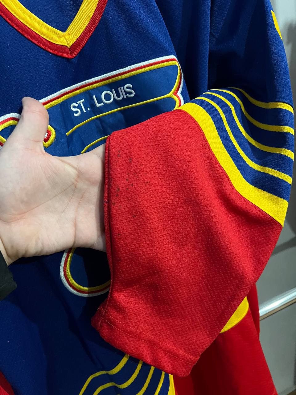 NHL 90’S ST LOUIS BLUES #3 STARTER HOCKEY JERSEY SHIRT SIZE L Size US L / EU 52-54 / 3 - 9 Thumbnail
