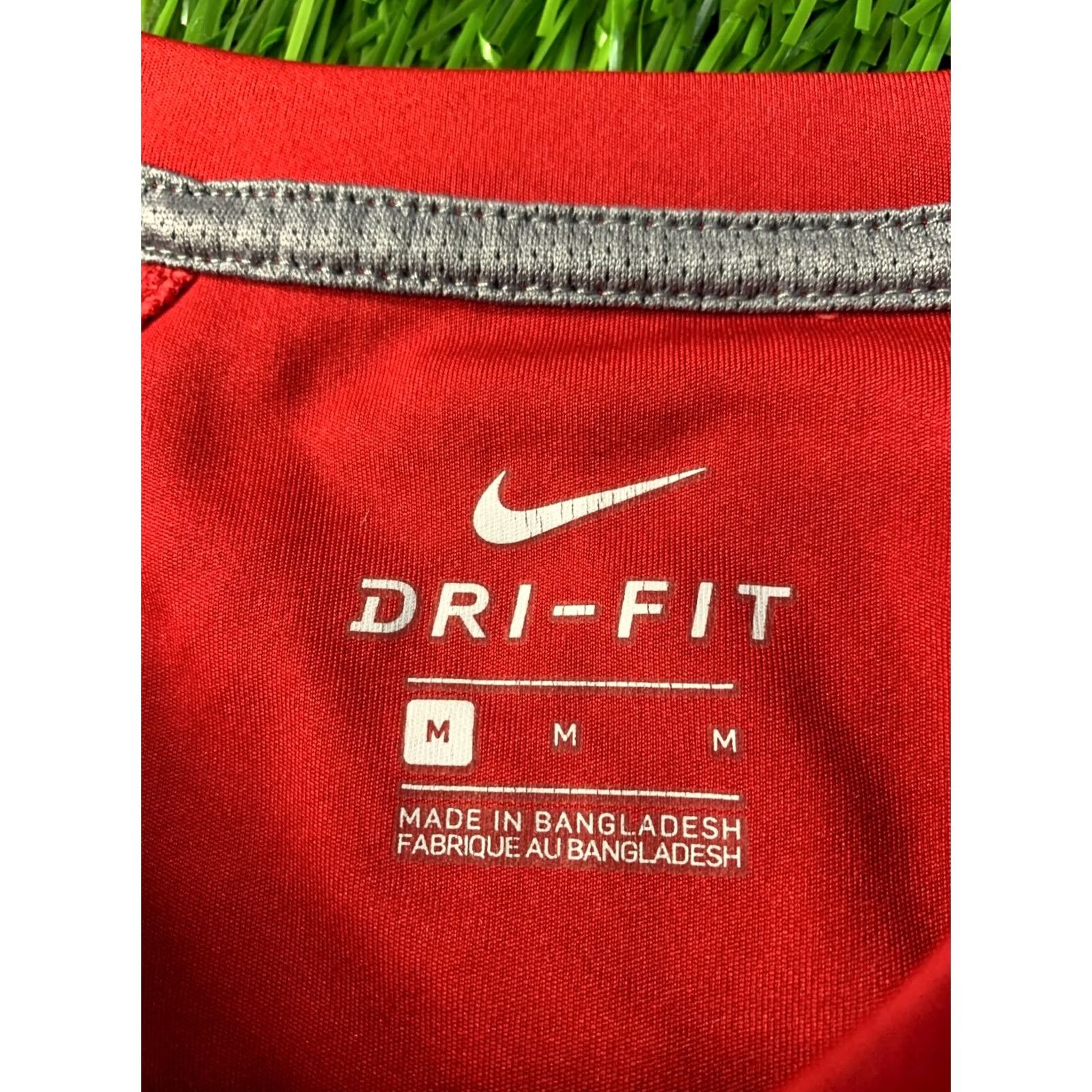 Nike NIKE Shirt Men M Medium Red and Gray Dri-Fit ORIGINAL 2016 Training Nike Running Jersey T-Shirt Short Sleeve Crew Neck Sports Size US M / EU 48-50 / 2 - 6 Thumbnail