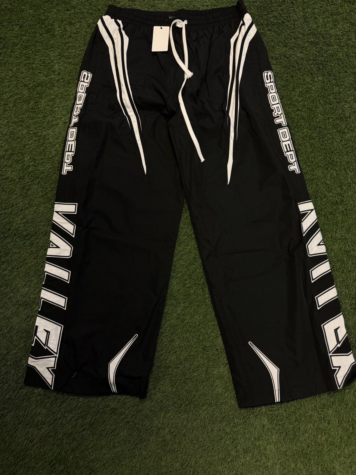 Vale Valley Track Suit Black Pants Size (XXL) Brand New Size US 36 / EU 52 - 2 Thumbnail