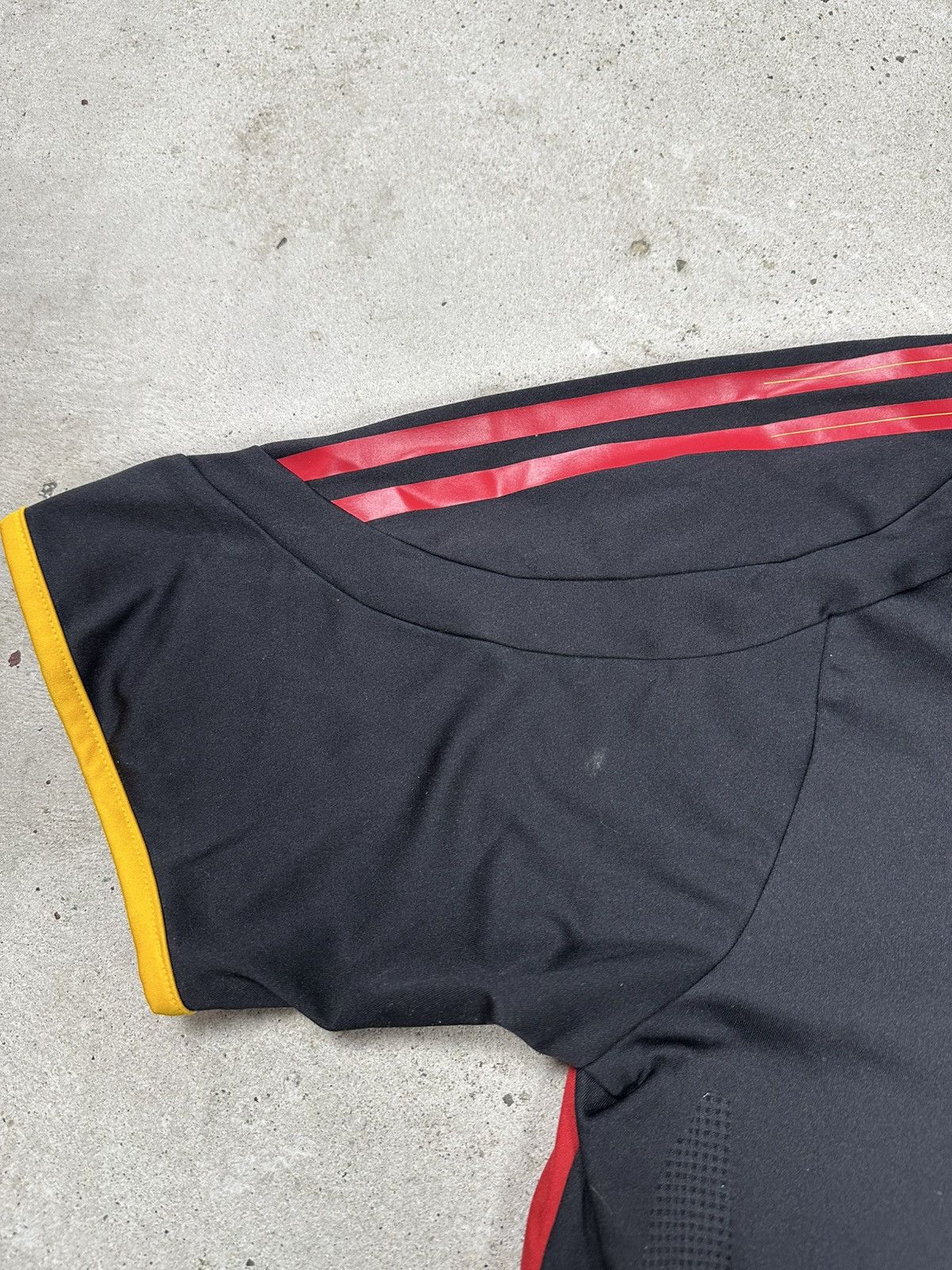 Adidas Vintage 2005 2007 Adidas x Germany Player Issue Training Top Size US M / EU 48-50 / 2 - 6 Thumbnail