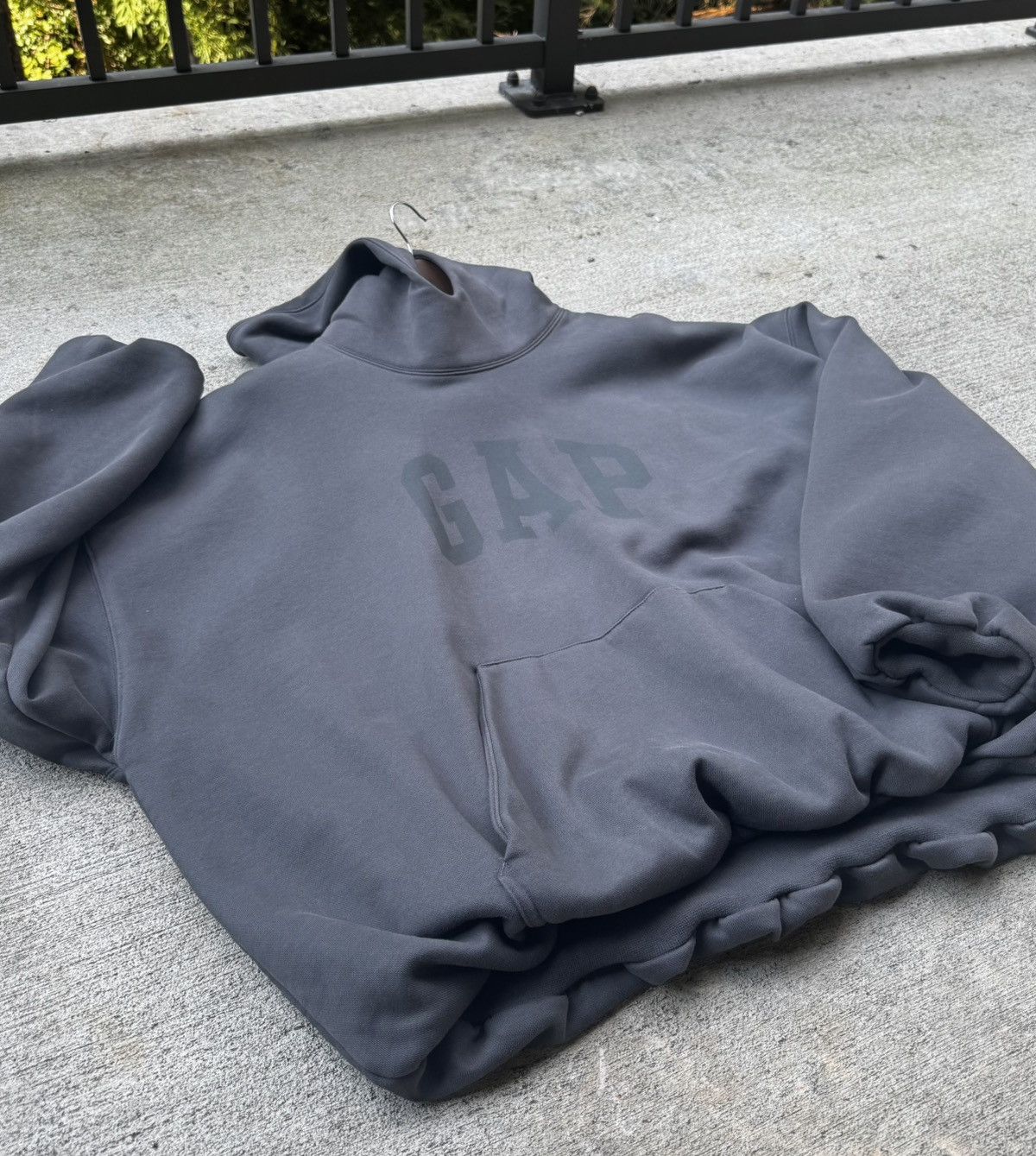 トップス Yeezy Gap Balenciaga logo Hoodie Yeezy Gap Balenciaga Logo Hoodie Green LARGE | eBay