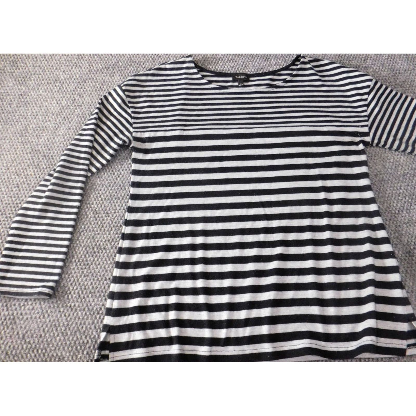 Talbots Talbots Blouse S Women Gray Striped Crew Neck Pullover Stretch Casual Button, Basic, Classic, Regular Fit Size S / US 4 / IT 40 - 3 Thumbnail