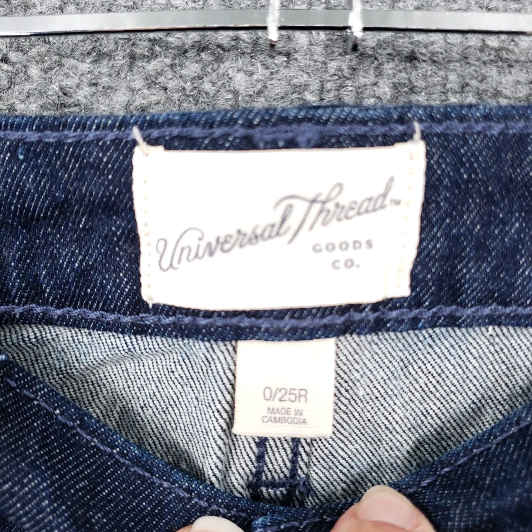 Vintage VINTAGE Universal Thread Shorts Women Slim Blue Denim 0/25R Midi Cut-Off Stretch Pockets Cuffed Casual Facilities Womens Size 27" / US 4 / IT 40 - 3 Thumbnail