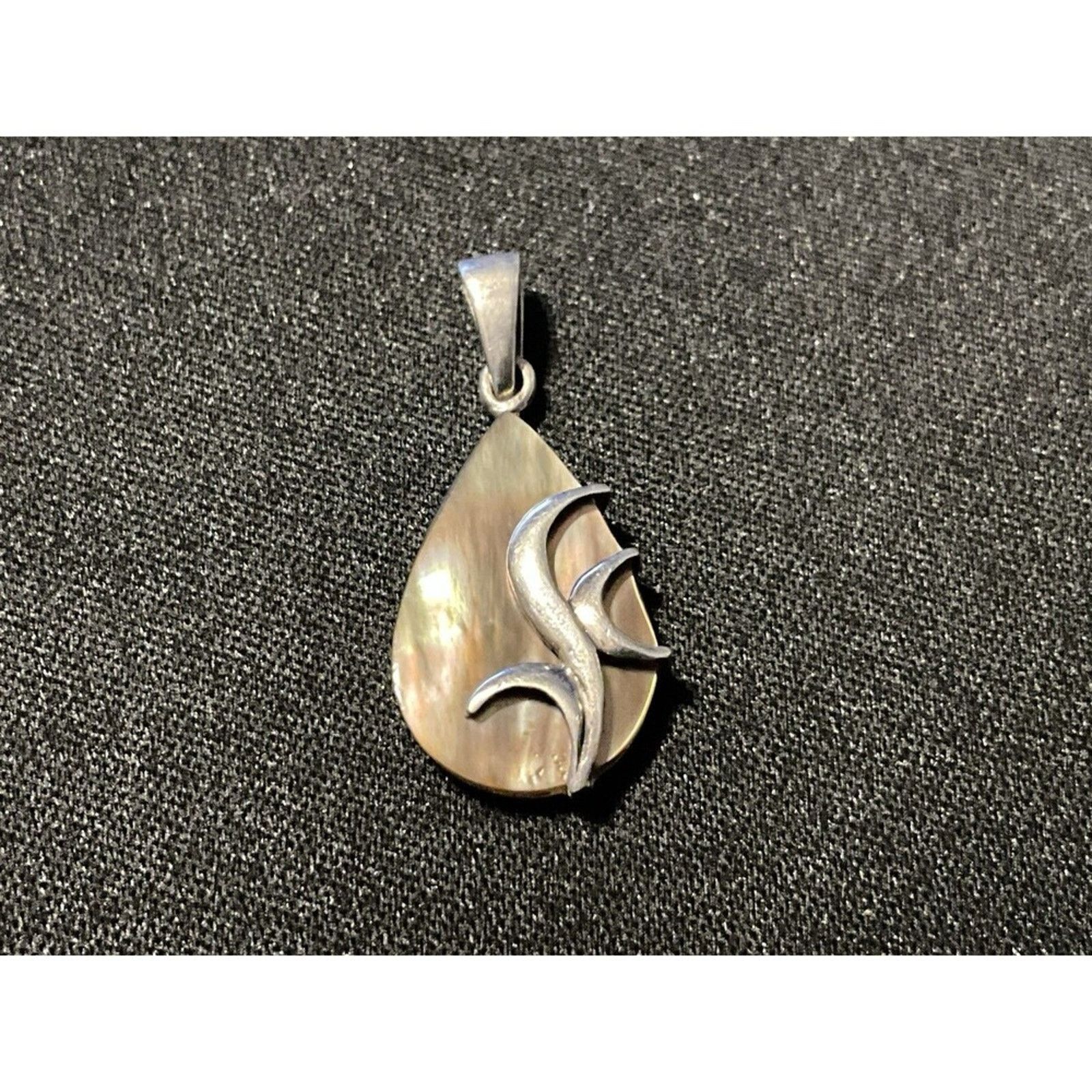 Other 925 Sterling Silver Mother Of Pearl Pendant Size ONE SIZE - 1 Thumbnail