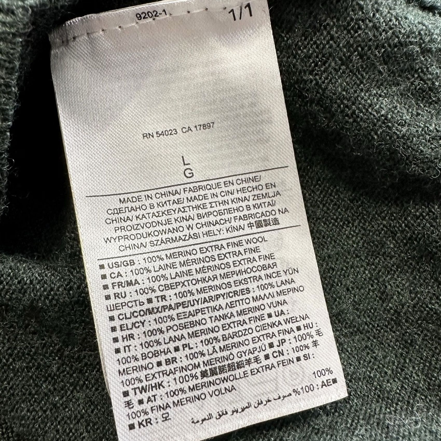 Banana Republic Banana Republic Sweater Mens L Green Extra Fine Merino Wool V-Neck Pullover Size US L / EU 52-54 / 3 - 7 Thumbnail