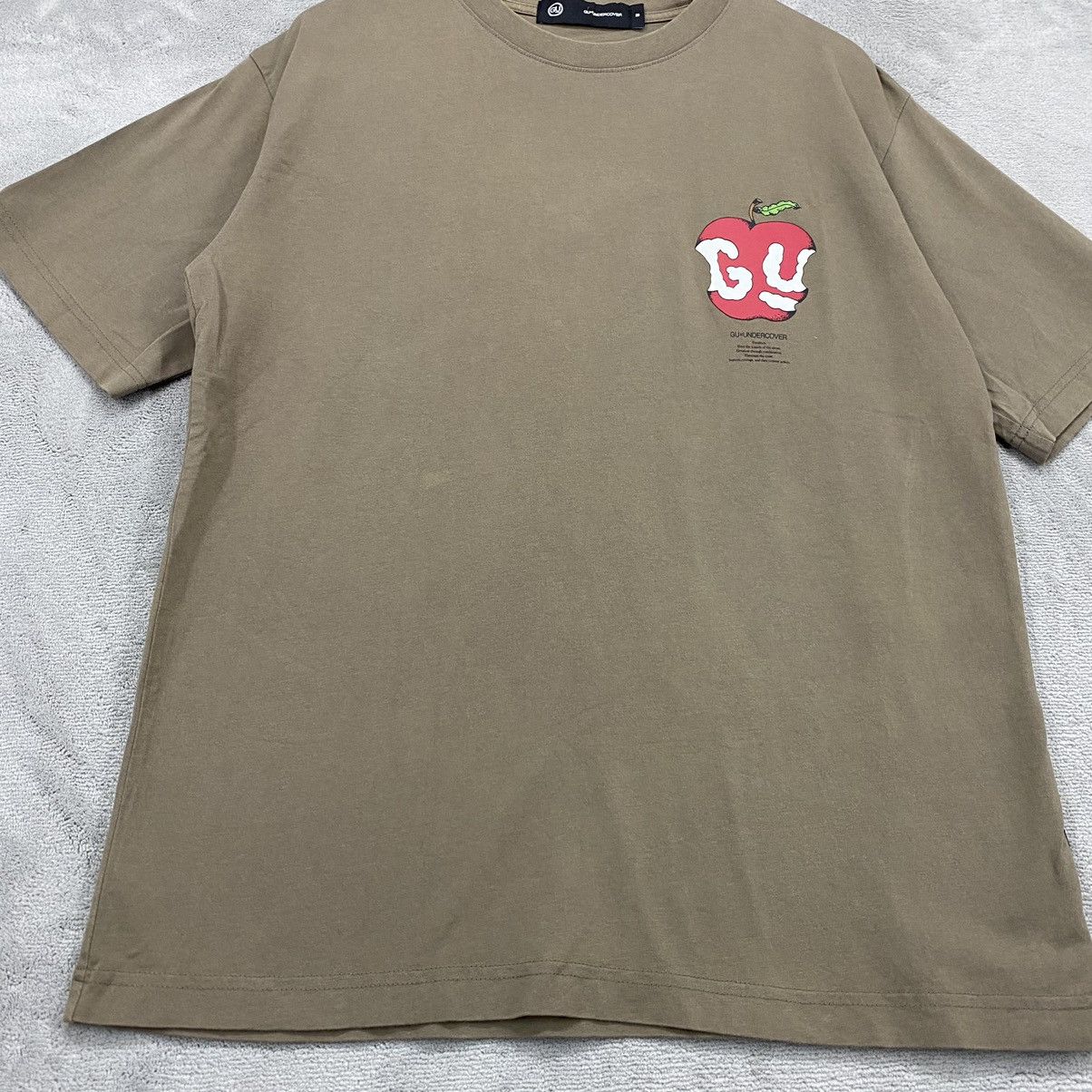 GU 💥RARE💥 UNDERCOVER ✖️ GU APPLE TEE Size US M / EU 48-50 / 2 - 6 Thumbnail