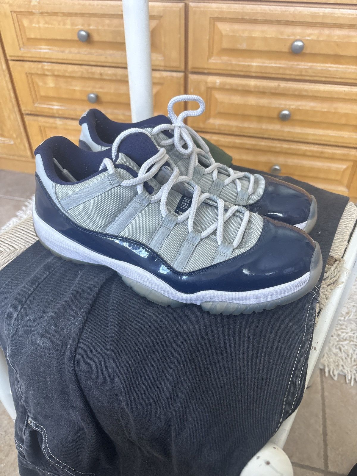 Jordan Brand Jordan 11 “GeorgeTown” Size 11.5 Size US 11.5 / EU 44-45 - 6 Thumbnail