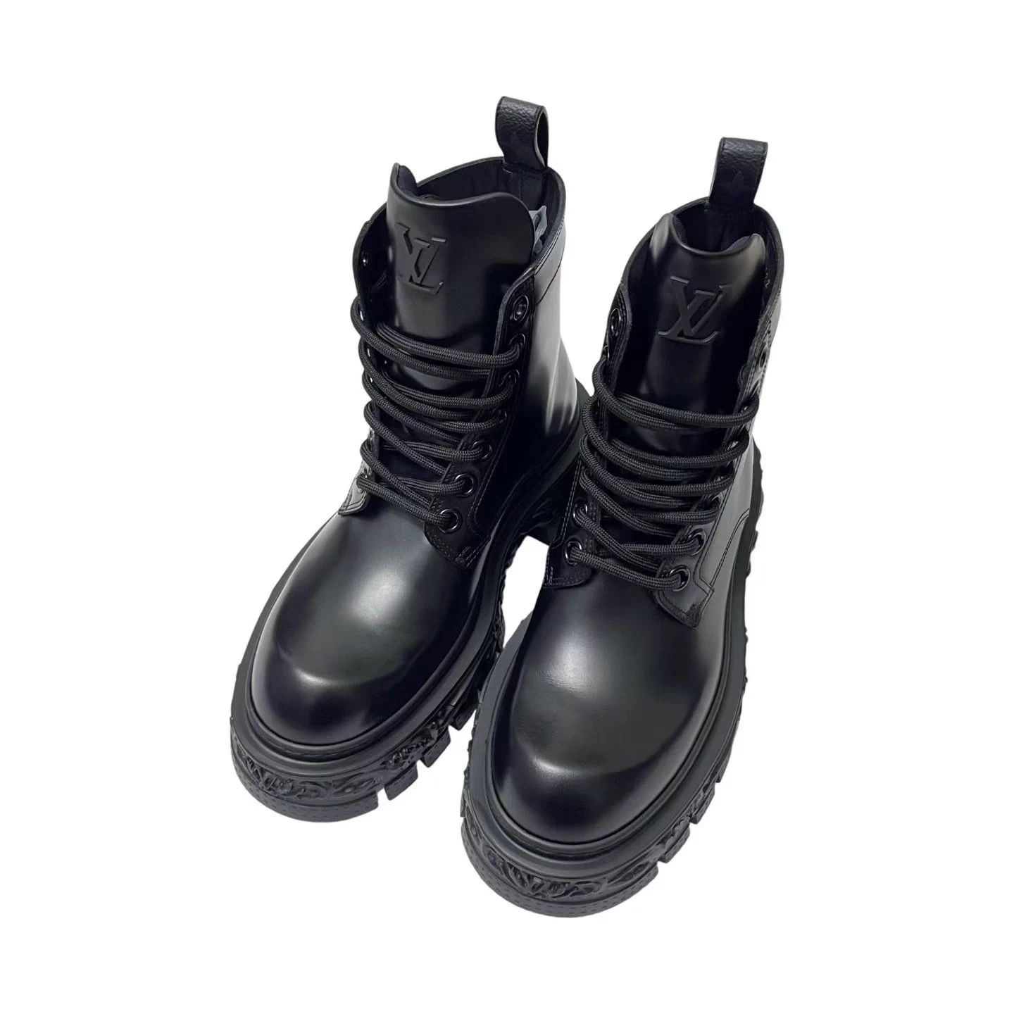Louis Vuitton LV BAROQUE RANGER Carved Leather Boot 6 Sample Size US 6 / IT 36 - 2 Thumbnail