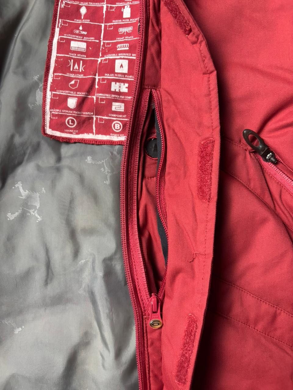 Oakley 2000s Oakley Hydrofuel Anatomical Puffer Jacket Size US XL / EU 56 / 4 - 6 Thumbnail