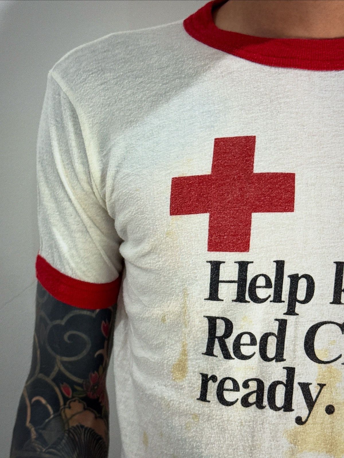 Vintage Vintage 1980s Red Cross Ringers T-shirt Size US M / EU 48-50 / 2 - 3 Thumbnail