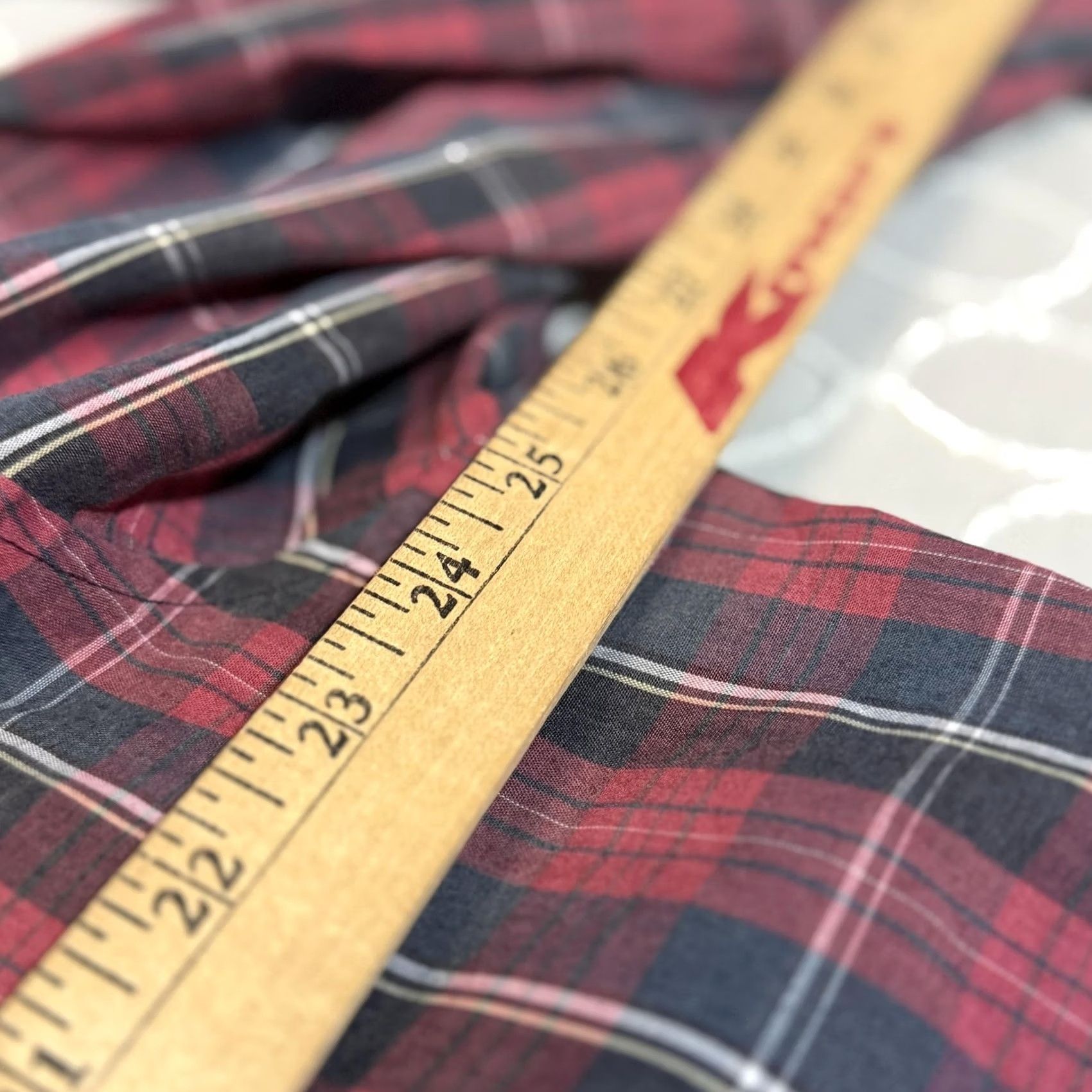 CLOT Patrick James Shirt Mens XL Plaid Chatham Cloth Button Down Long Sleeve Casual Red Black Cotton Polyester Button-Up Shirt Size US XL / EU 56 / 4 - 4 Thumbnail