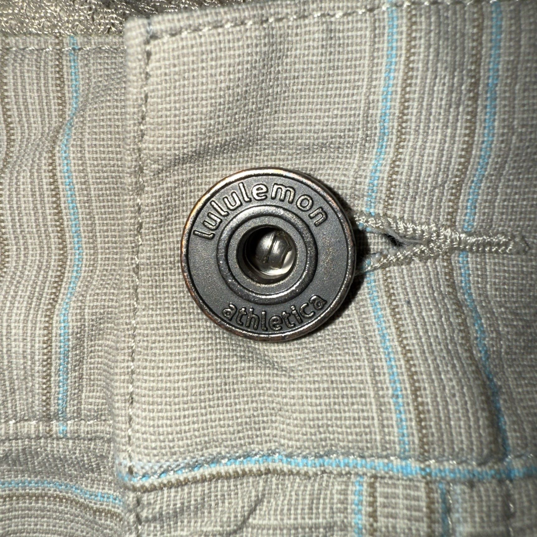 Lululemon Lululemon Plaid Cargo Shorts Mens 36 Casual Multicolor Pattern, Regular Fit Size US 36 / EU 52 - 4 Thumbnail