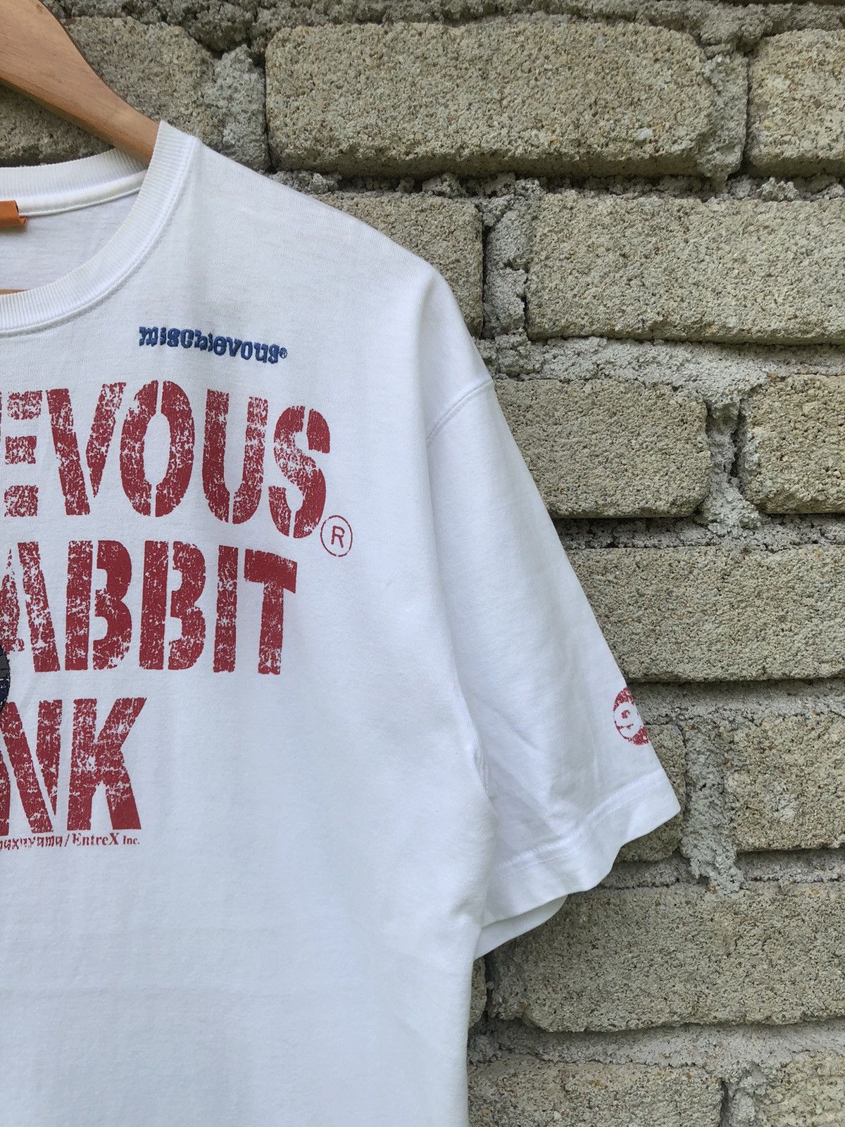 Vintage Vintage Y2K Mischievous Blue Rabbit Skunk Tshirt Size US L / EU 52-54 / 3 - 6 Thumbnail