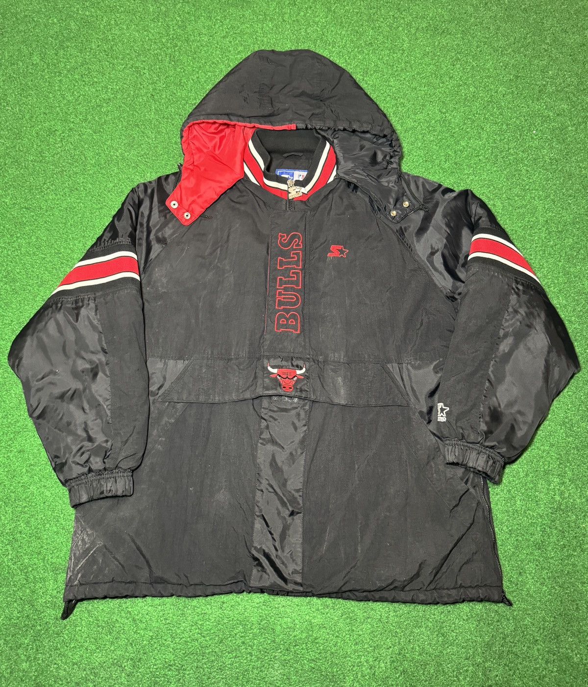 Starter Vintage 90s Chicago Bulls INSANE Starter Puffer XXL Jacket Size US XXL / EU 58 / 5 - 1 Thumbnail