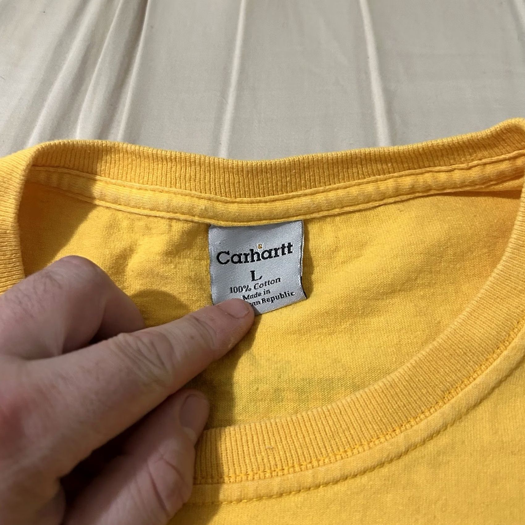 Carhartt VINTAGE Carhartt Spellout Shirt Workwear Yellow L Mens T-Shirt Y2K Size Large Size US L / EU 52-54 / 3 - 4 Thumbnail