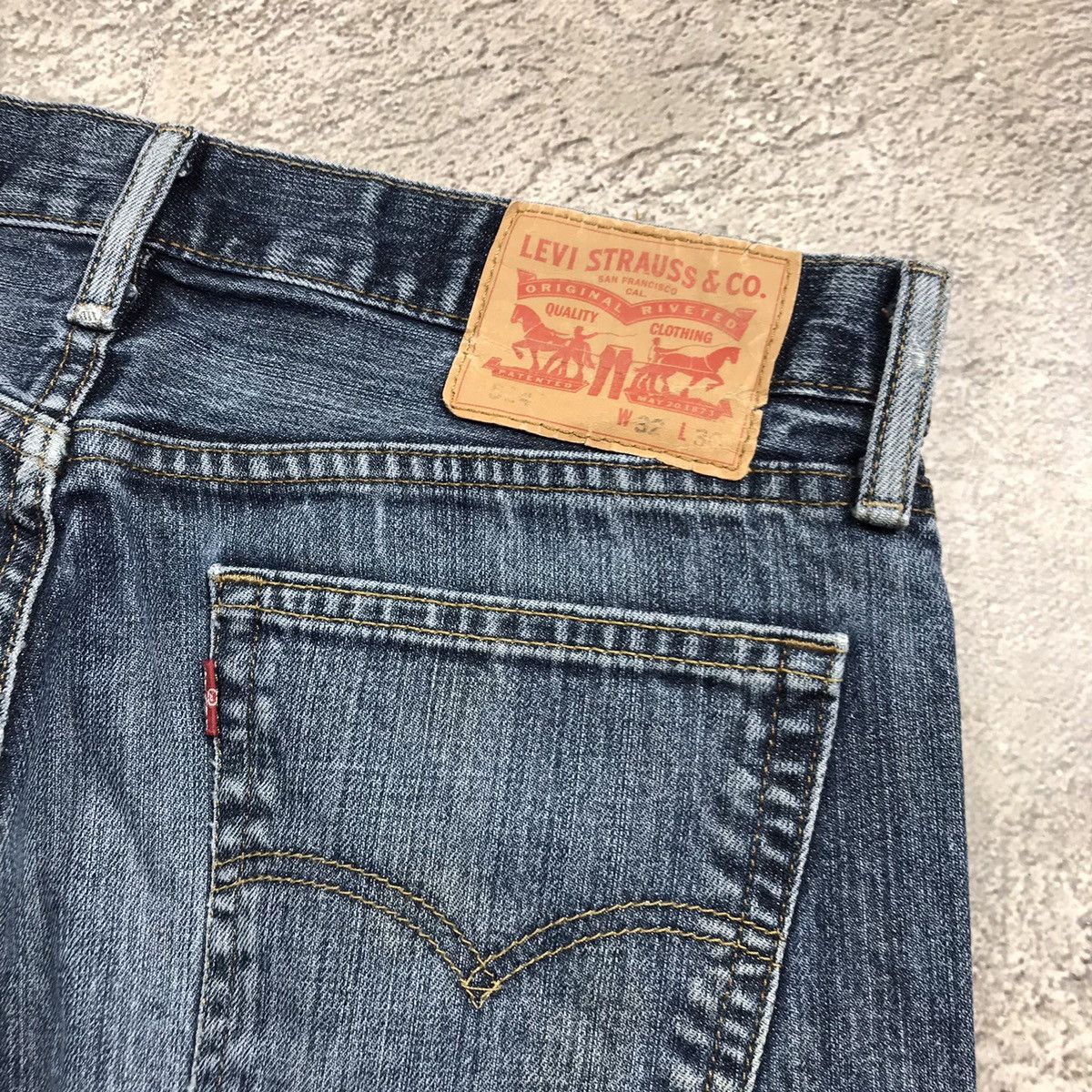 Vintage Vintage 90s Levis Distressed Baggy Jeans Thrashed Grunge 32 Size US 32 / EU 48 - 6 Thumbnail
