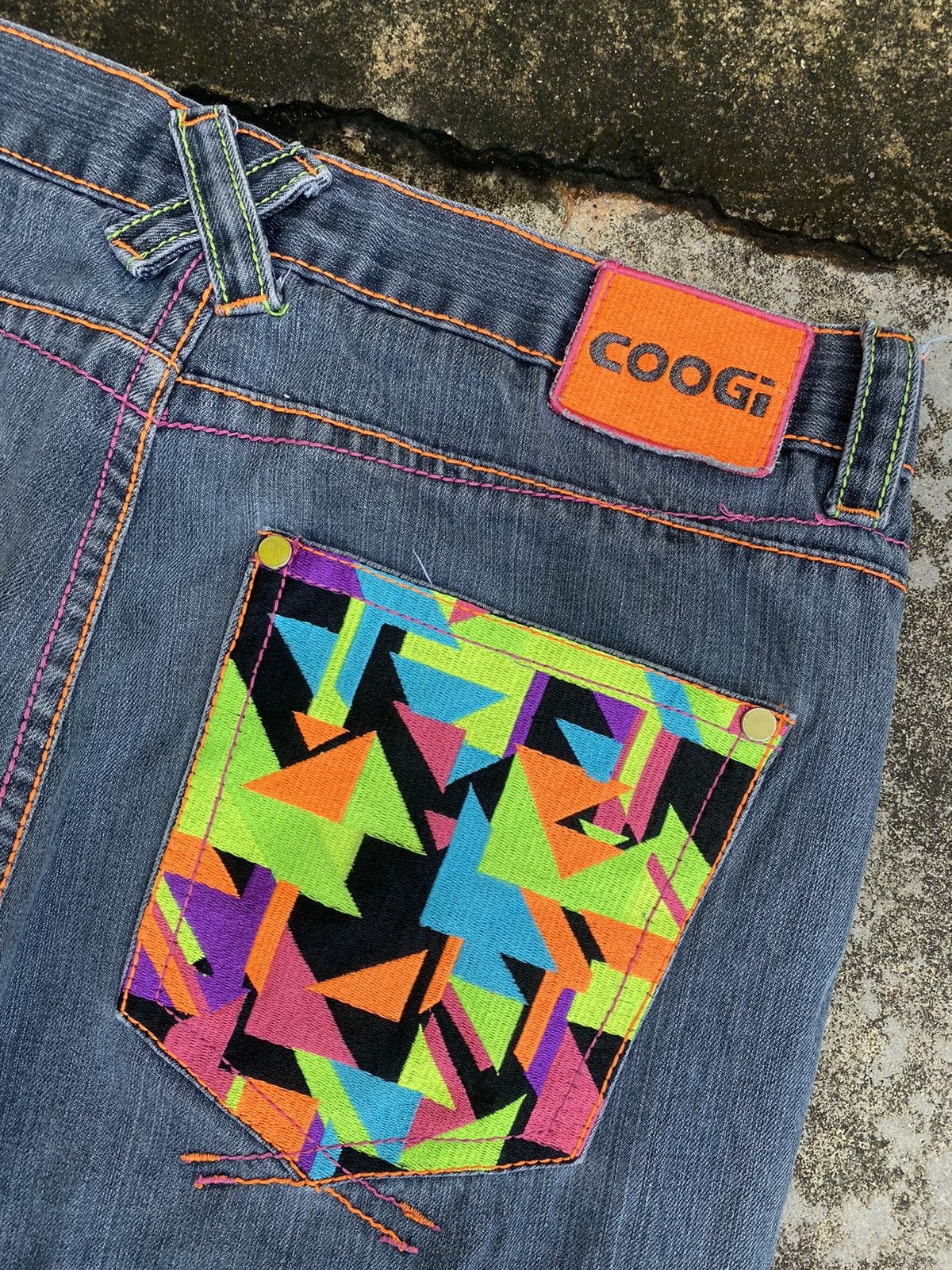 Coogi Vintage Y2K Coogi Colourful Embroidery Black Jeans Size US 37 - 4 Thumbnail