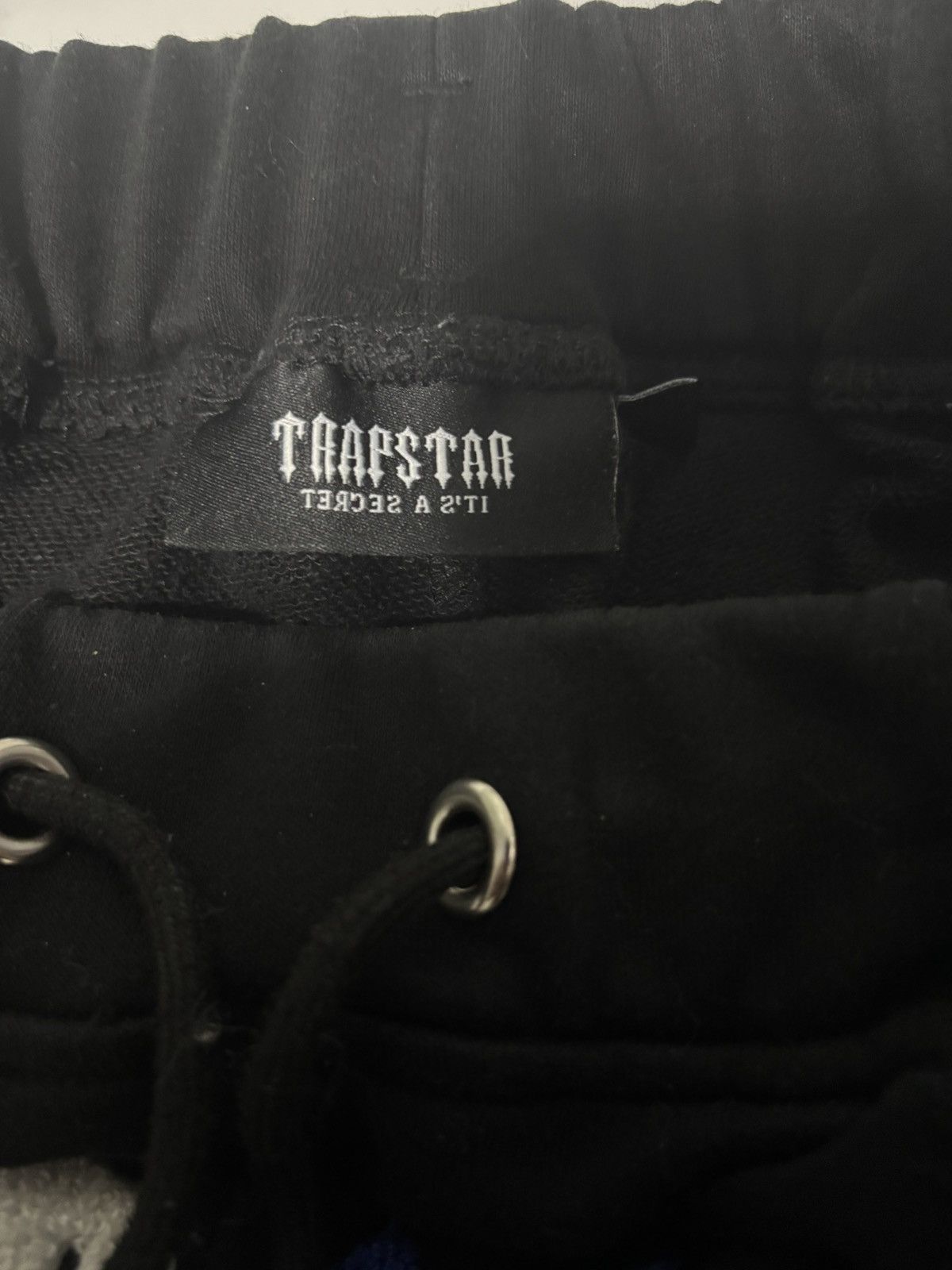 Trapstar London Trapstar Chenille Arch Panel Shorts Size US 33 - 2 Thumbnail