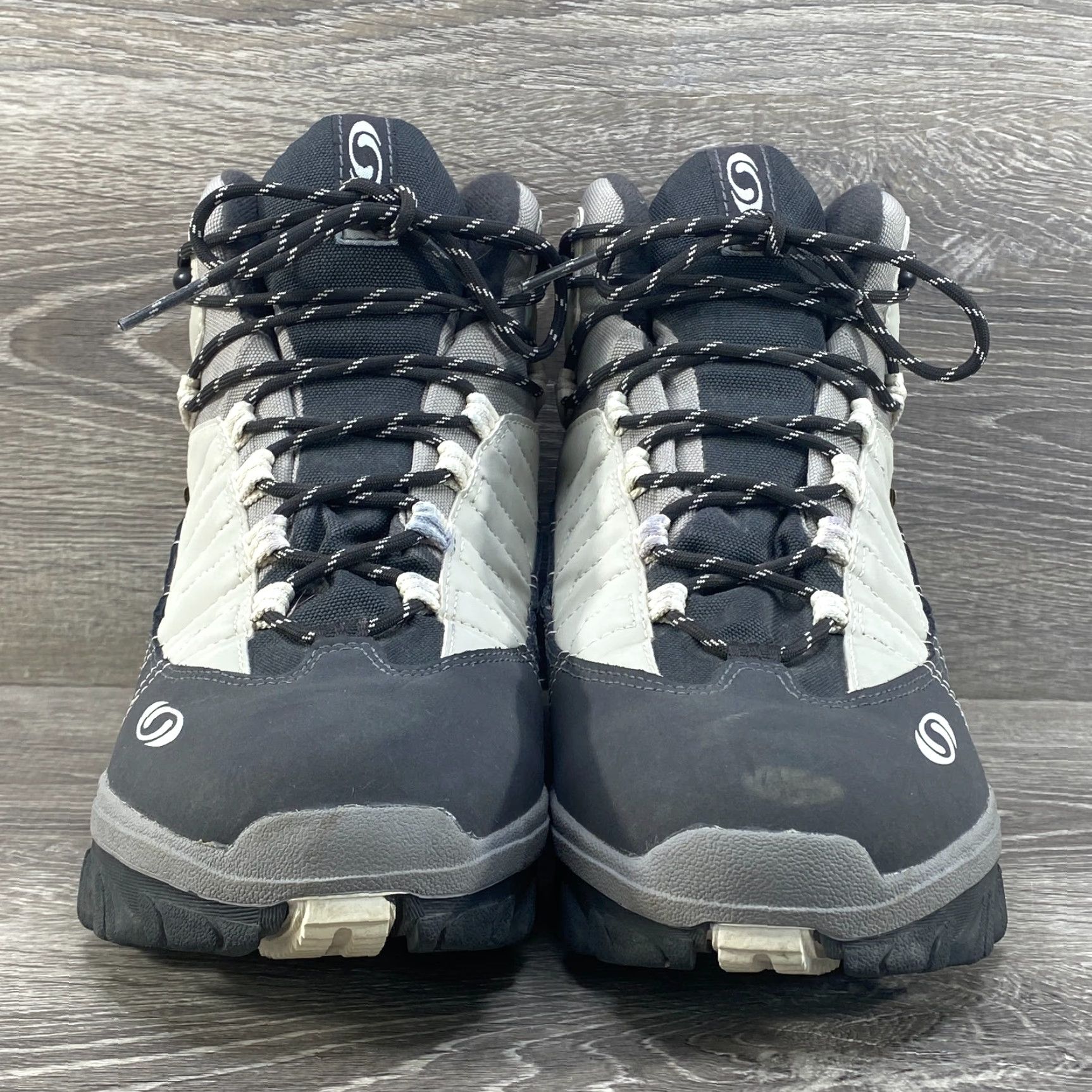 Salomon VINTAGE Salomon Boots Hiking Women 8.5 Gore-Tex Contragrip Gray White Snow Time Winter Mens Womens? Size US 7 / IT 37 - 4 Thumbnail