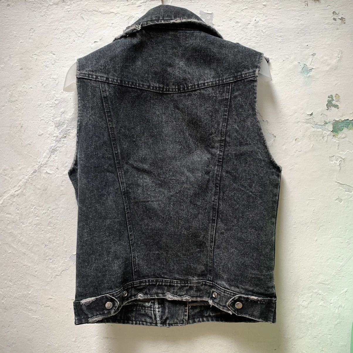 If Six Was Nine VINTAGE DISTRESSED VEST PUNK RAMONES STYLE Size US M / EU 48-50 / 2 - 2 Thumbnail