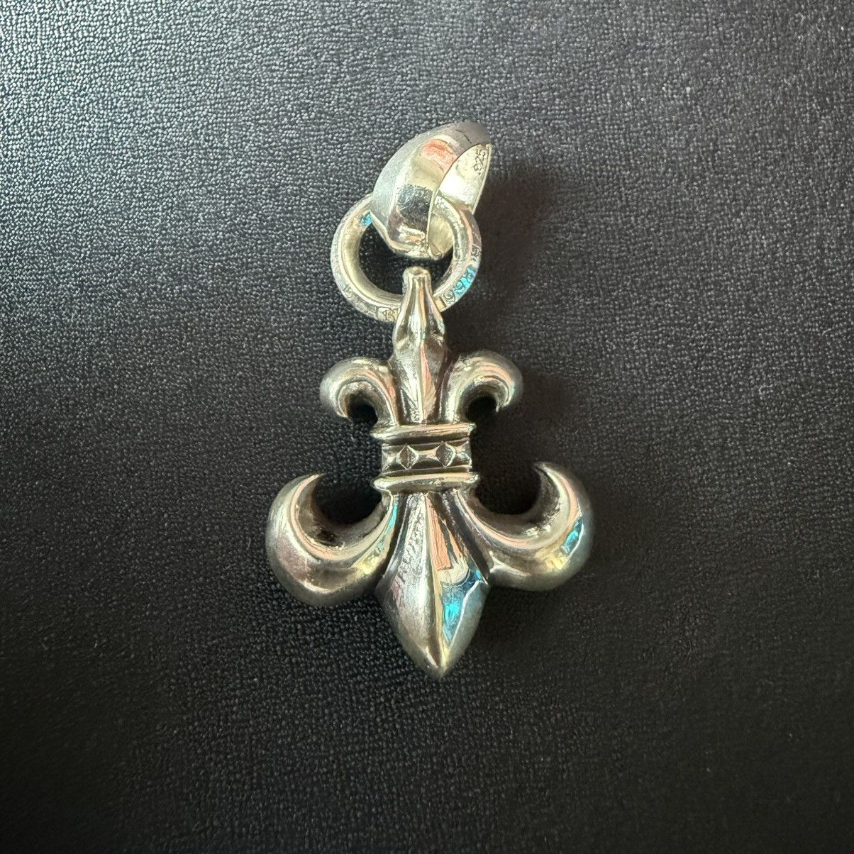 Chrome Hearts Chrome Hearts Fleur Charm Medium Size Size ONE SIZE - 1 Thumbnail