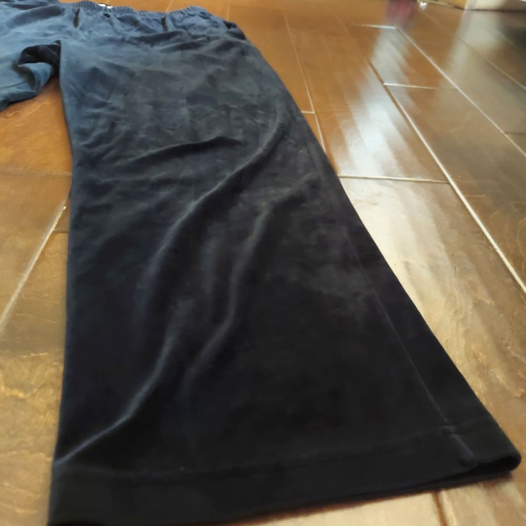 Liz Claiborne Liz Claiborne Women's Black Velvet Sweatpants M - Pants, Regular, Solid, Cotton Polyester, Casual Travel, Womens Size 32" / US 10 / IT 46 - 7 Thumbnail