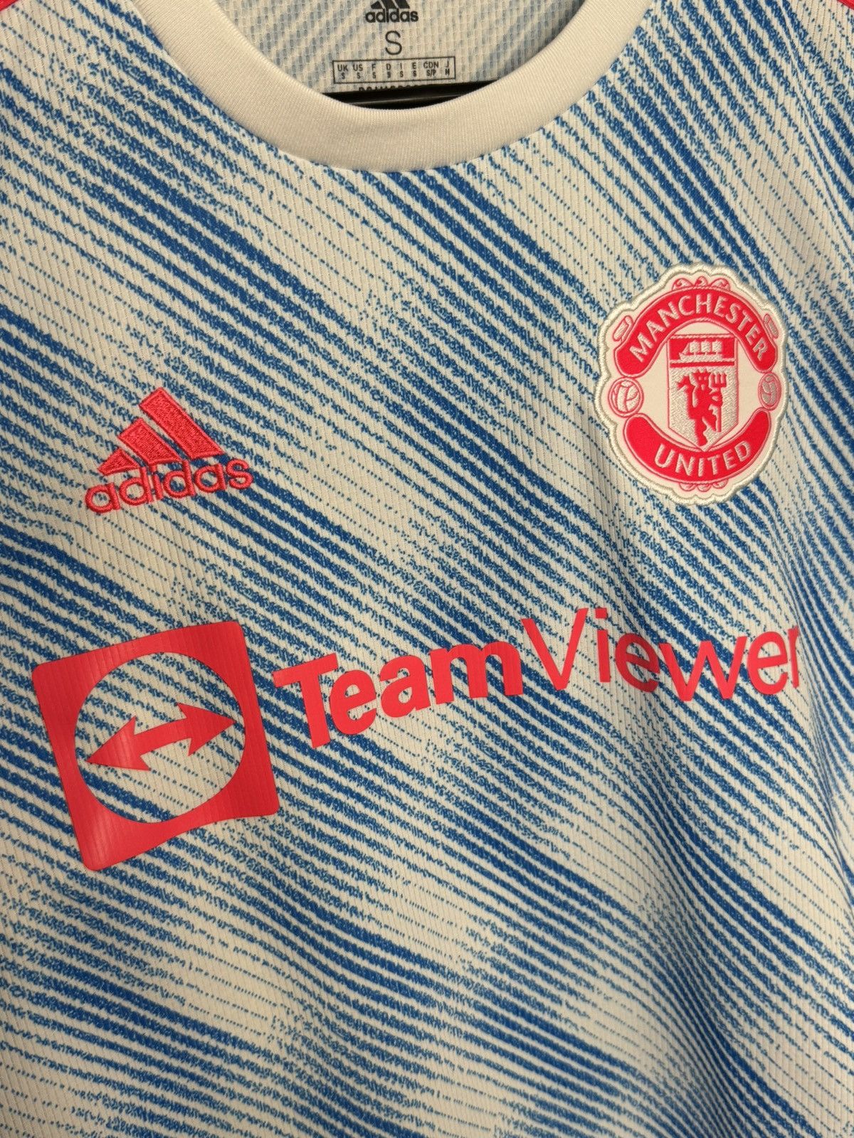 Adidas Manchester United 21/22 Away Football Jersey T-Shirt Size US S / EU 44-46 / 1 - 3 Thumbnail