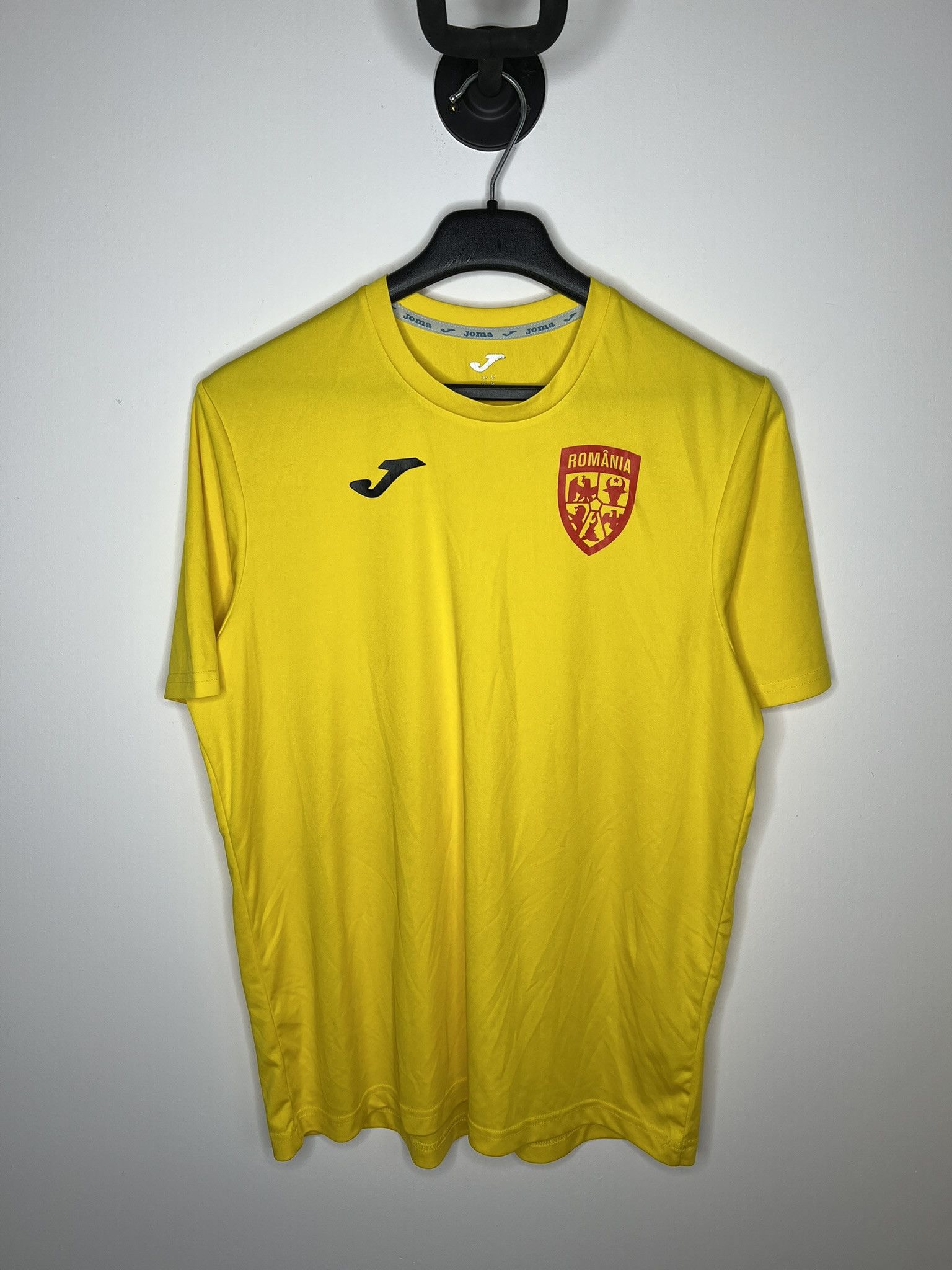Joma ROMANIA TEAM 2021 TRAINING FOOTBAL SHIRT SOCCER JERSEY Size US M / EU 48-50 / 2 - 1 Thumbnail