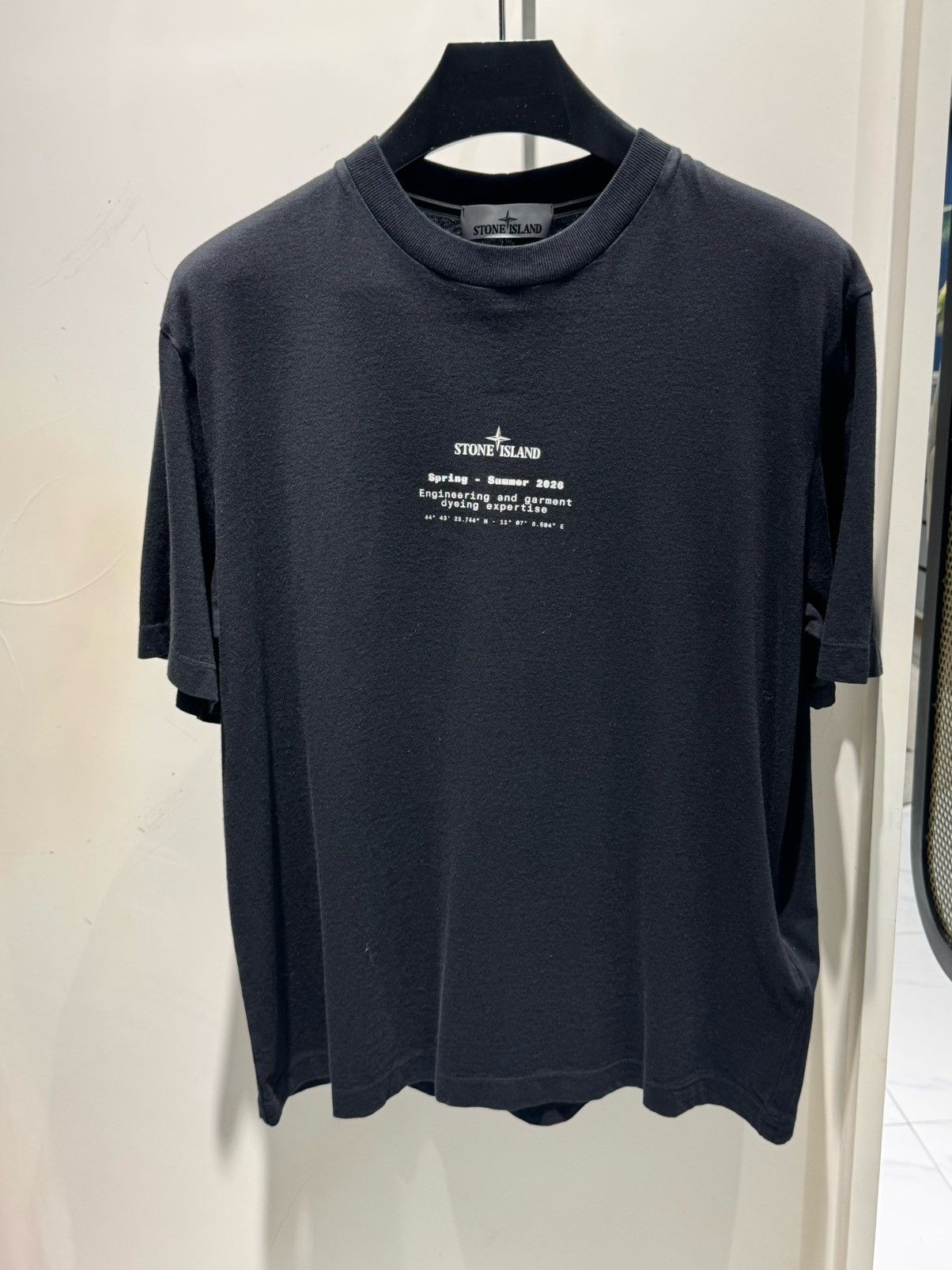 Stone Island NWT ‘stone’ Print Jersey T-Shirt - BLACK, M Size US M / EU 48-50 / 2 - 1 Thumbnail
