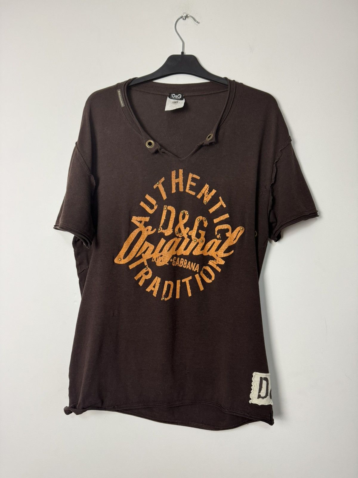 Dolce & Gabbana D&G Dolce & Gabbana Distressed Eyelet Graphic Tee Archive Size US M / EU 48-50 / 2 - 14 Thumbnail