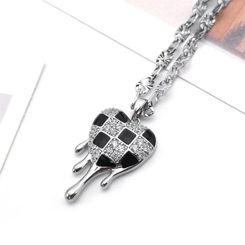 Jewelry Heart Checkerboard Pendant Necklace Size ONE SIZE - 3 Thumbnail