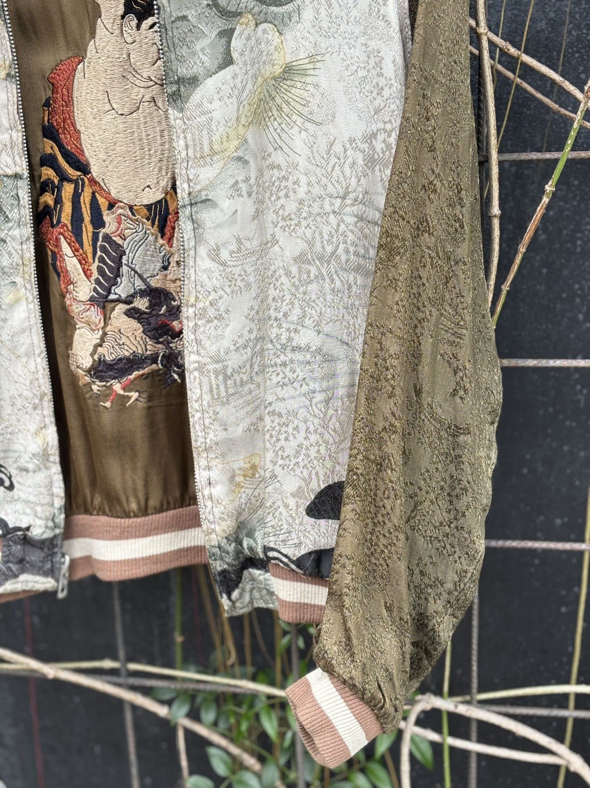 Japanese Brand Japanese Classic Script Hyakka Ryoran Reversible Kintaro jkt Size US M / EU 48-50 / 2 - 7 Thumbnail