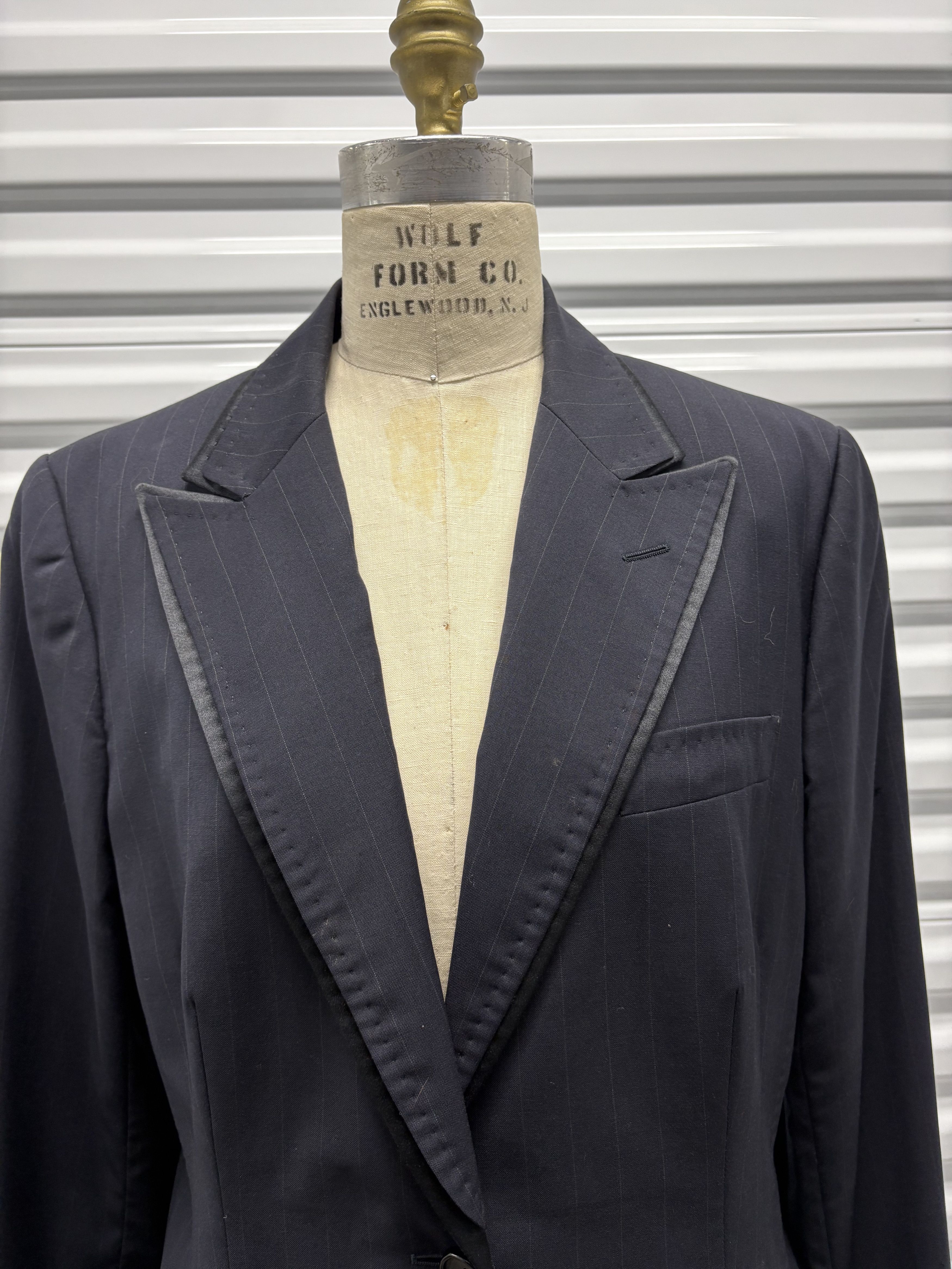 Other Dolce & Gabanna Navy Pinstripe Blazer with Double collar Size XL / US 12-14 / IT 48-50 - 2 Thumbnail