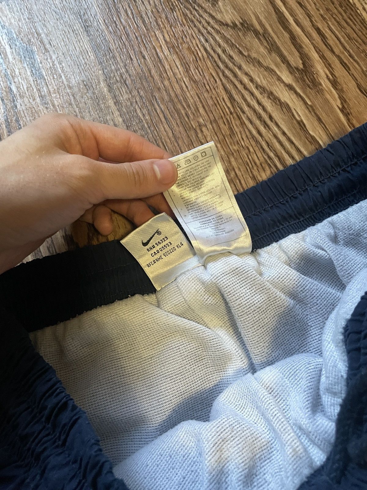 Nike Vintage Nike Trackpants Baggy Nylon Drill Y2K SK8 Style Size US 34 / EU 50 - 5 Thumbnail