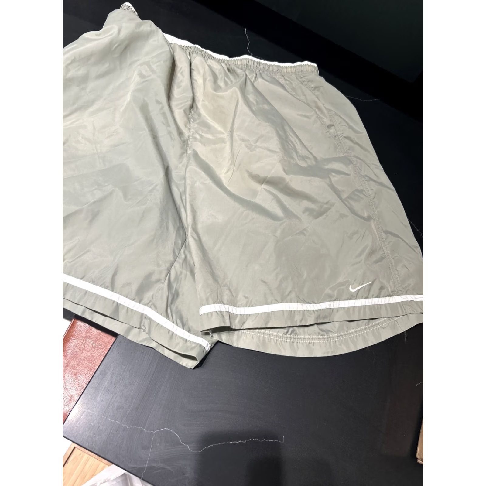 Nike VINTAGE Nike Gray White Athletic Run Swim Shorts Mens XL Lined 4” Inseam Neon Activewear Shorts Mens Size US 36 / EU 52 - 5 Thumbnail