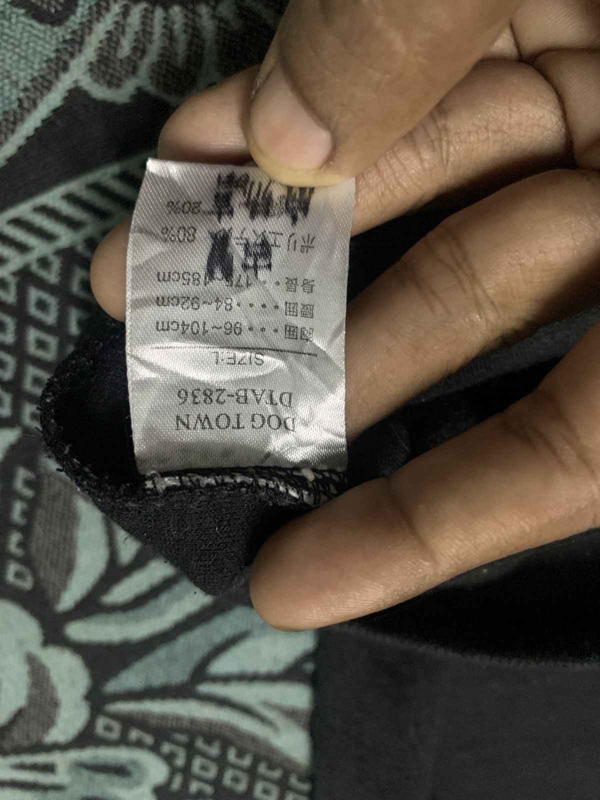 Dogtown × Japanese Brand Y2K DOG TOWN SPELL OUT ON SLEEVE SWEATSHIRT Size US L / EU 52-54 / 3 - 7 Thumbnail