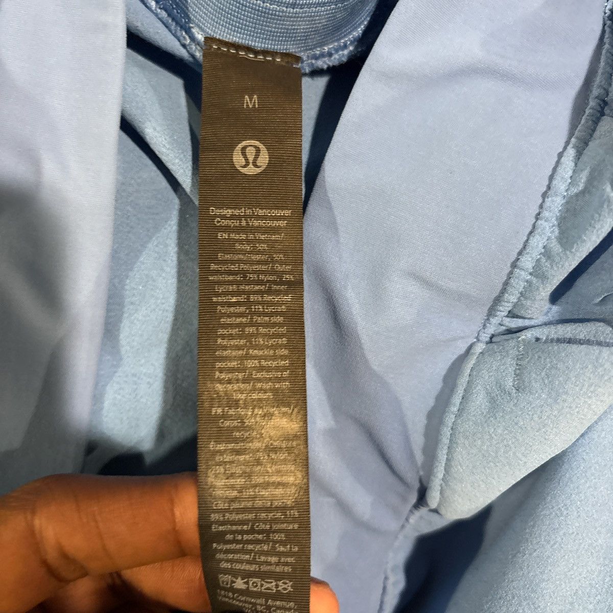 Lululemon Lululemon shorts baby blue Size US 32 / EU 48 - 1 Thumbnail